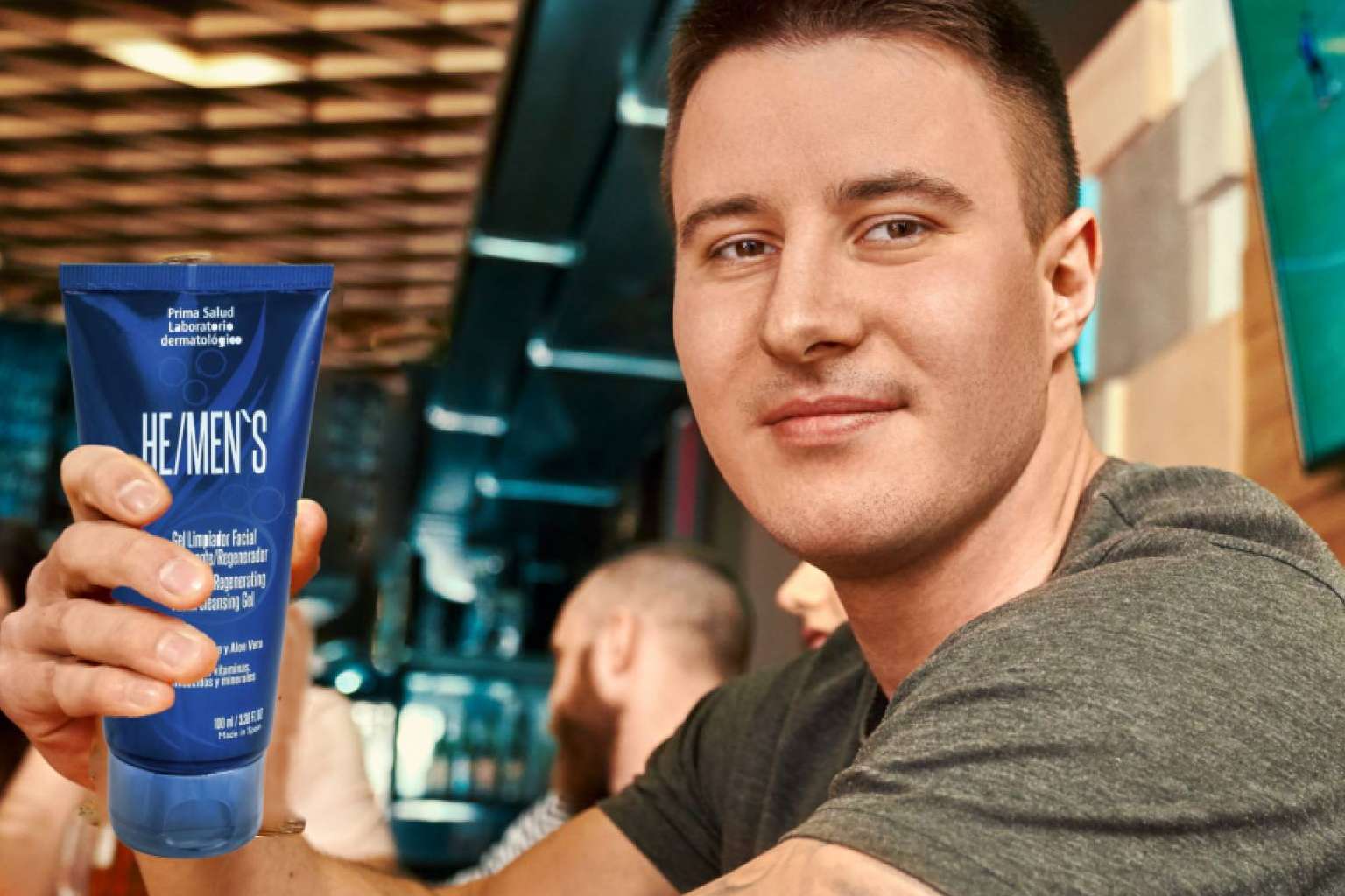 El gel limpiador facial HE/Men’s, de PrimaSalud, revitaliza y regenera el cutis masculino
