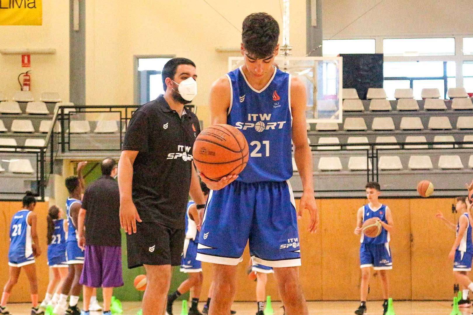 Cómo mejorar la técnica a la hora de jugar al baloncesto