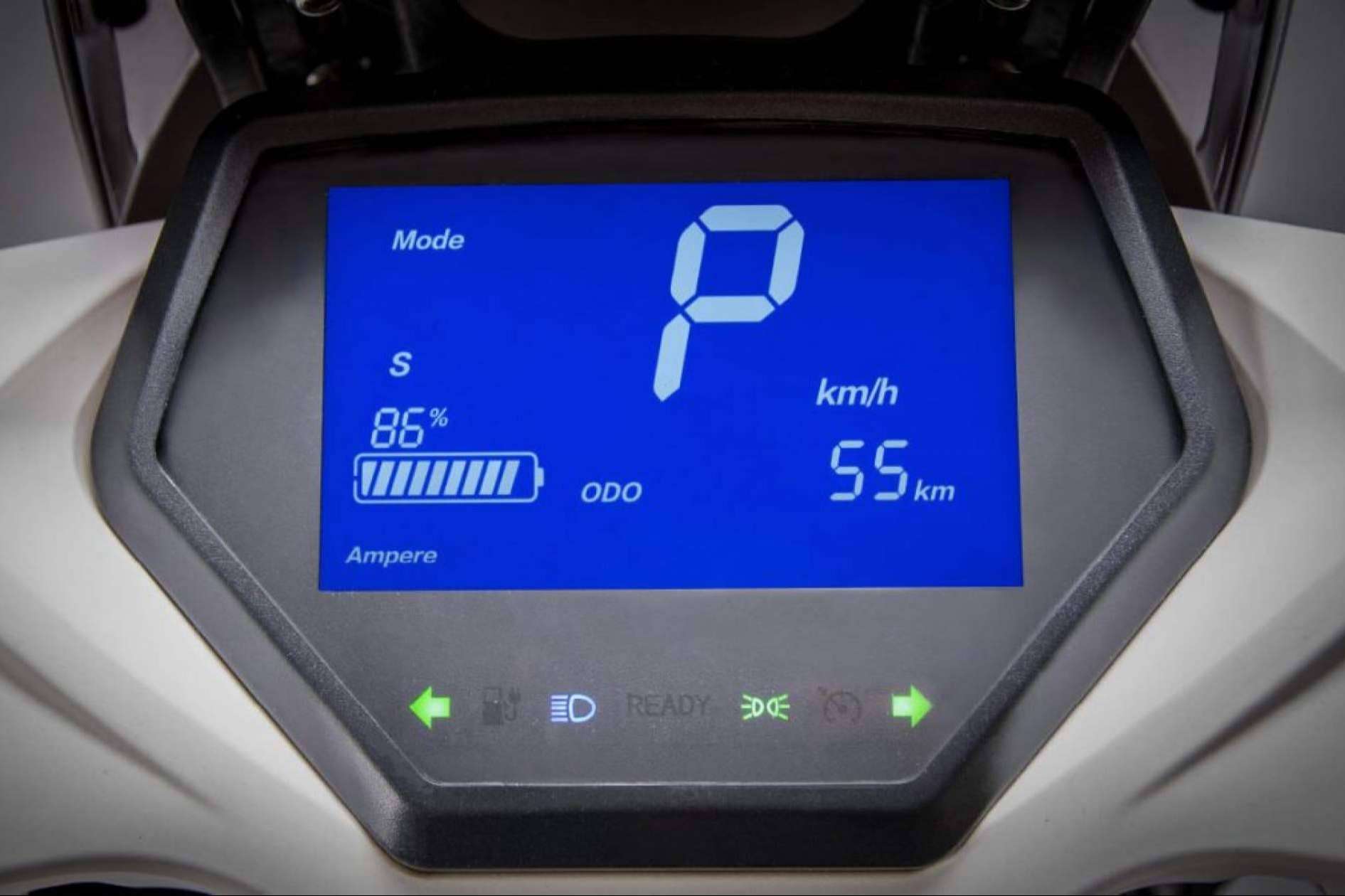 ¿Cuáles son las características de la Lifan E4 1200W doble batería?