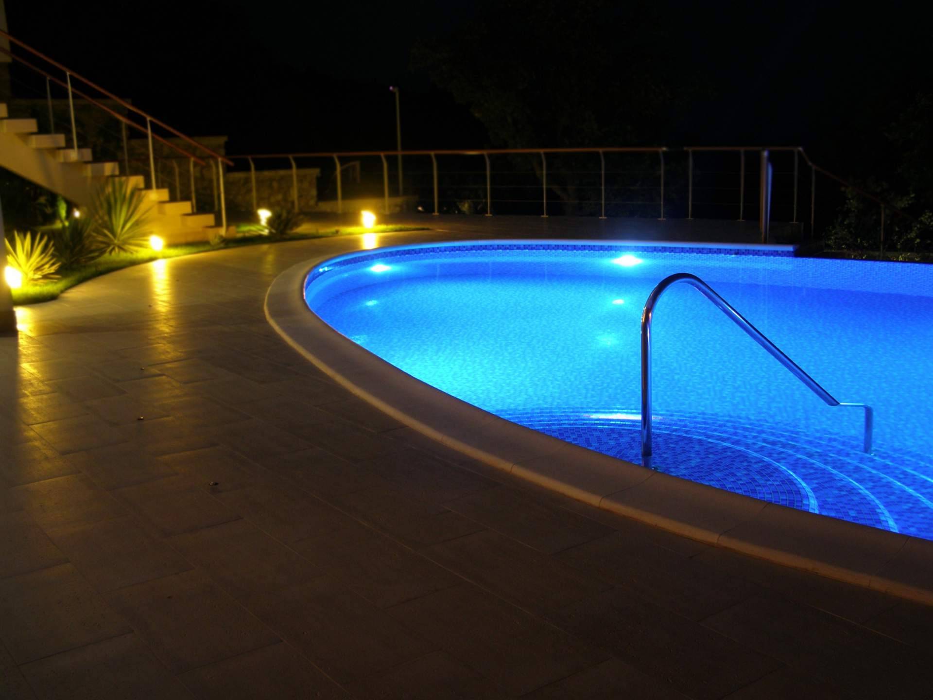 El servicio de Swimhome en iluminación para piscinas