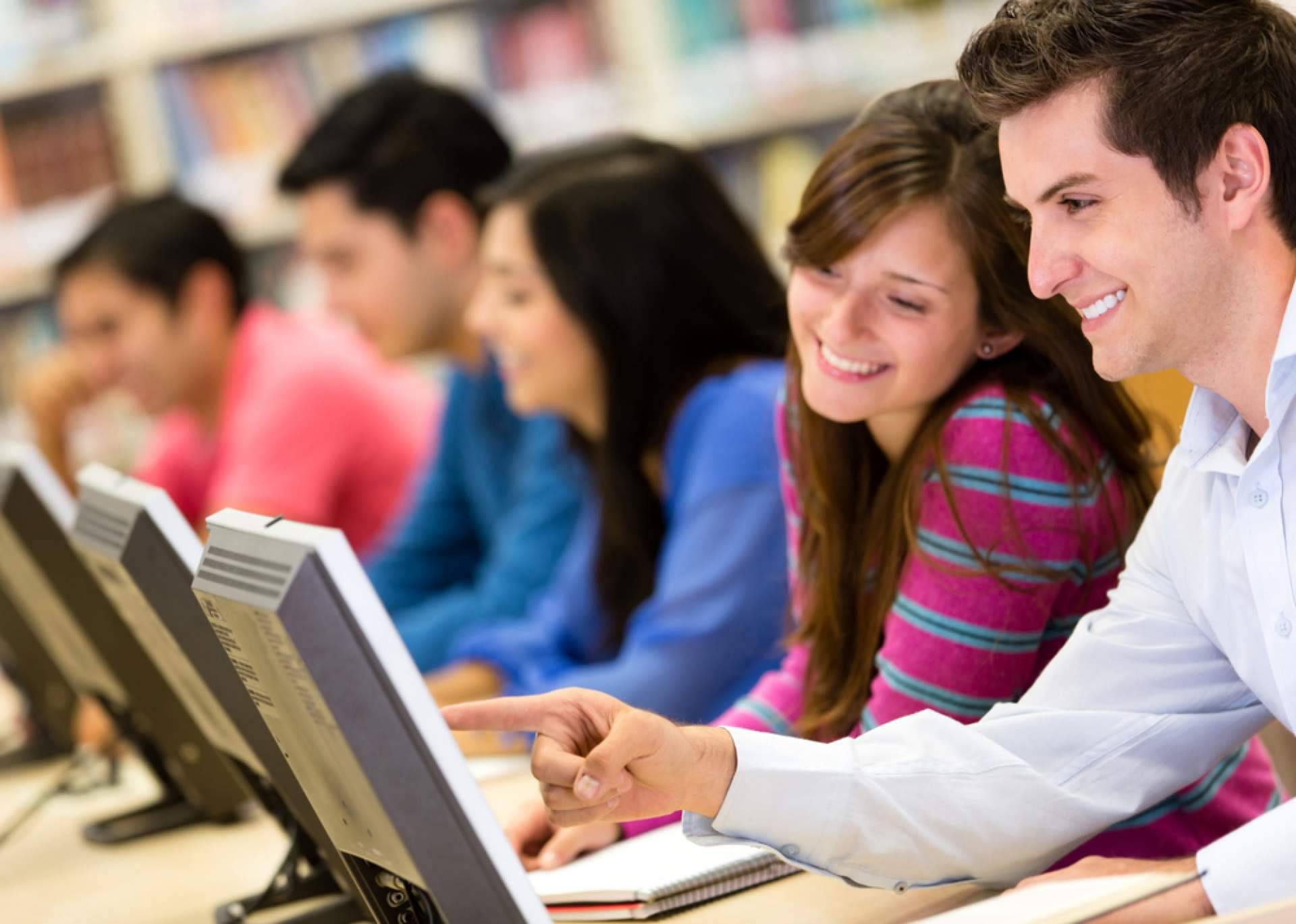 Trucos para superar la prueba teórica del permiso de conducir, con Autoescuela 2000