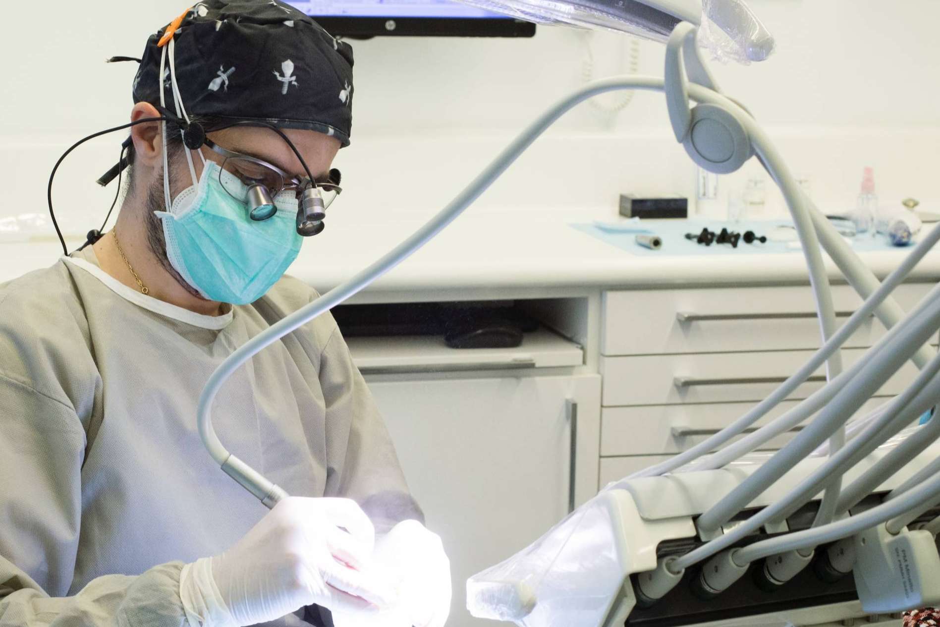 Las carillas dentales son uno de los recursos favoritos por los expertos en estética dental, por Clínica Dental Ruiz de Gopegui