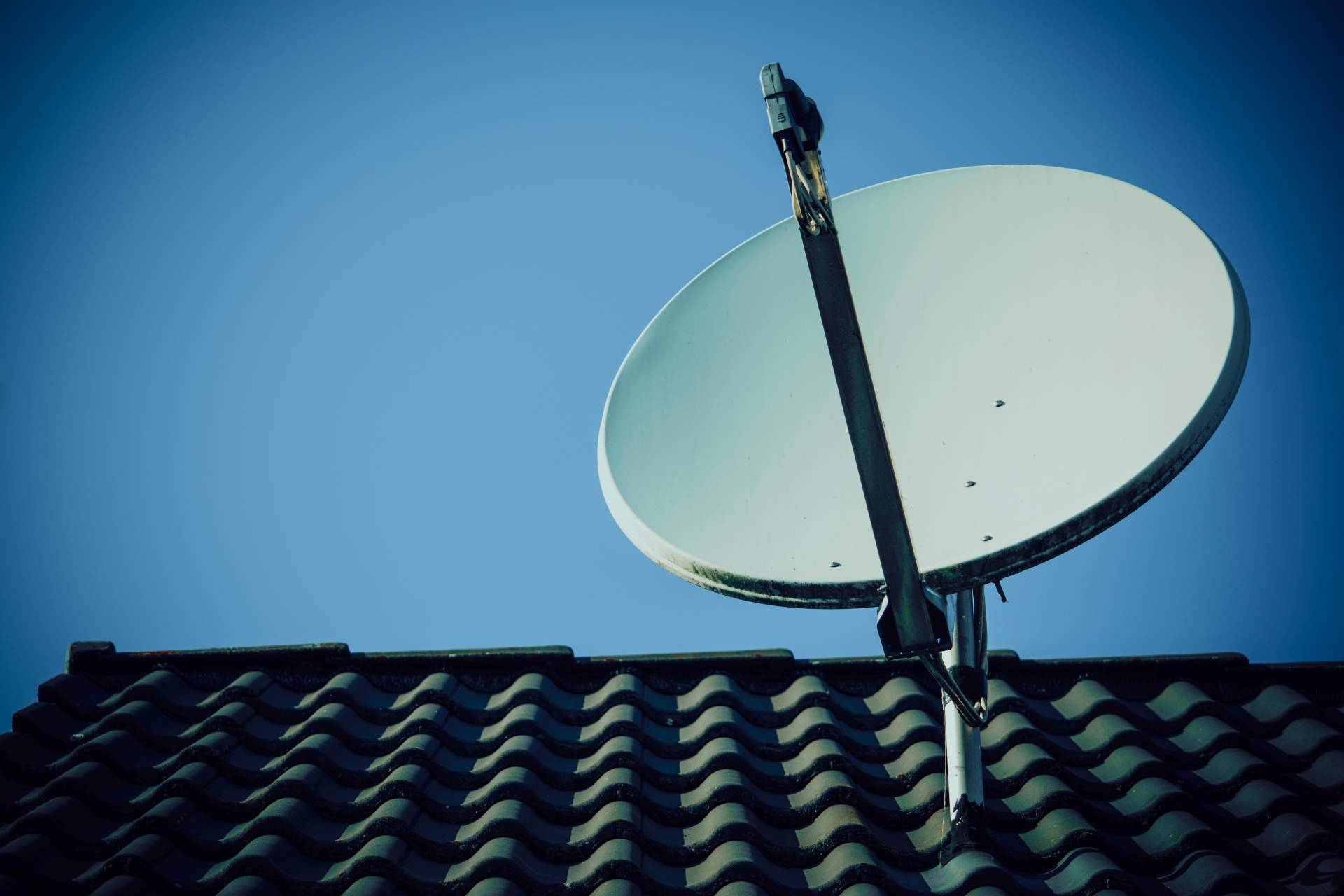 Antenistas Valencia brinda servicios de instalación de antenas parabólica