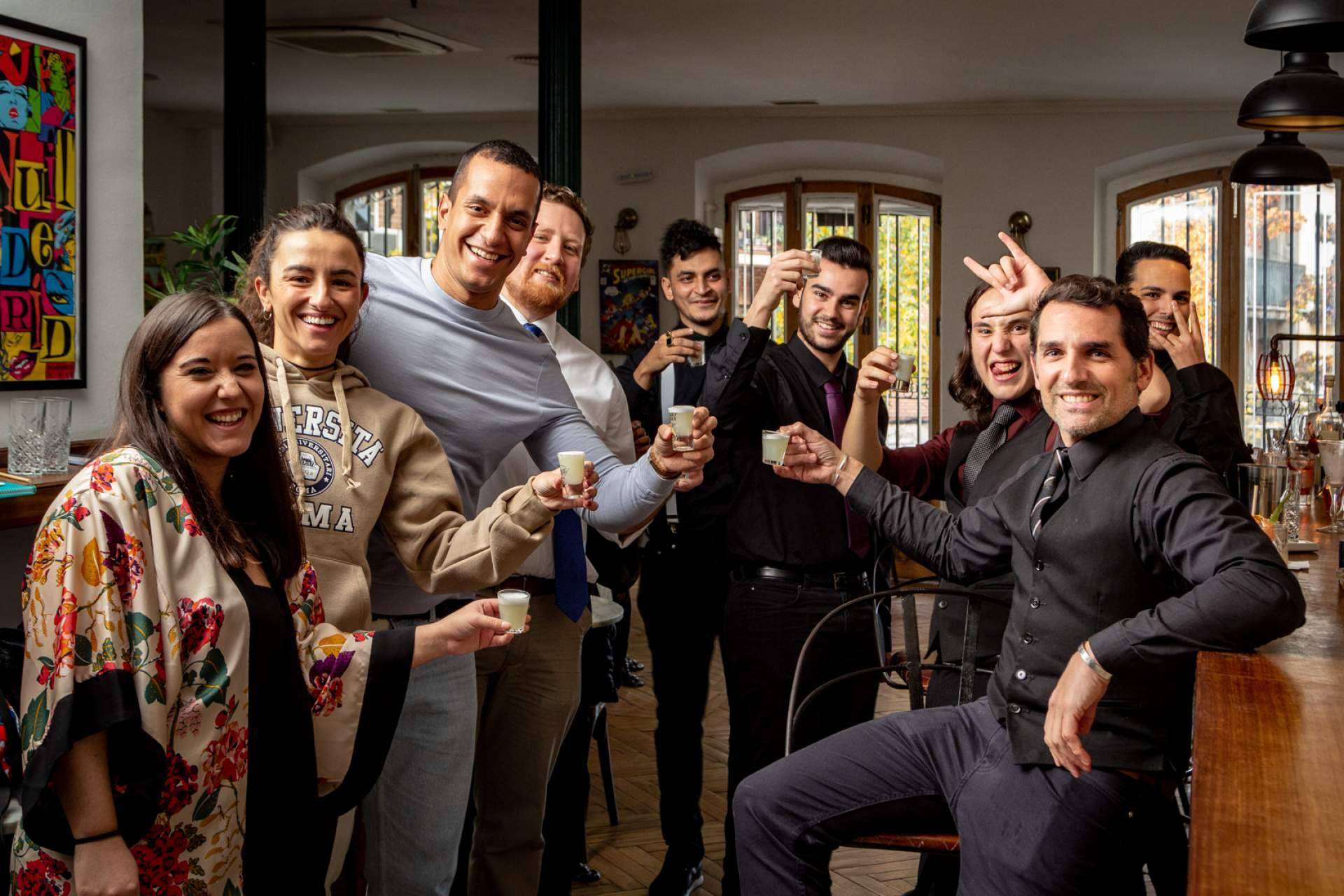 La escuela ESCOM y su divertida propuesta de team building de coctelería