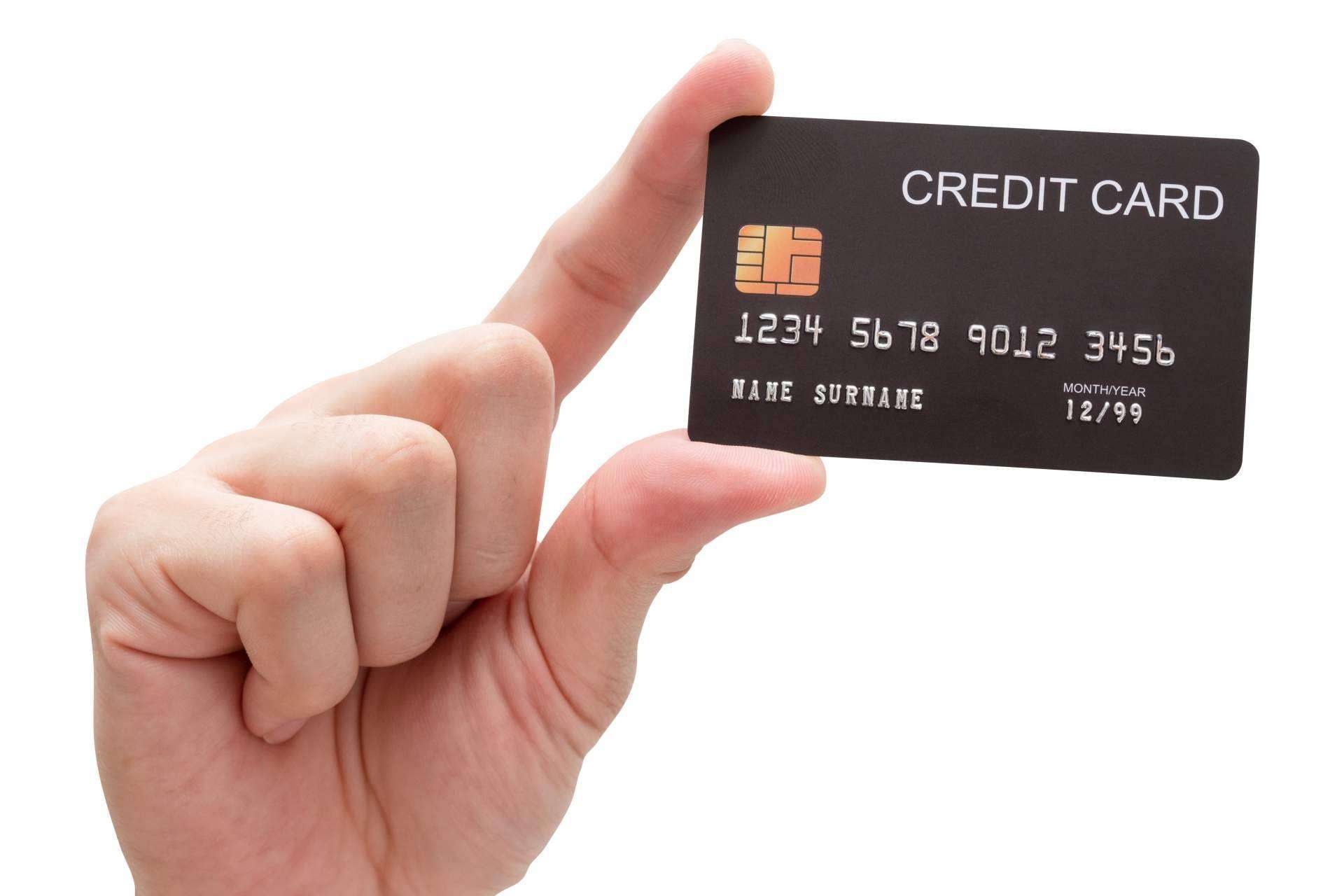 Defensa ante intereses ilegales en tarjetas de crédito u otros créditos que convierten la deuda de clientes en inacabable