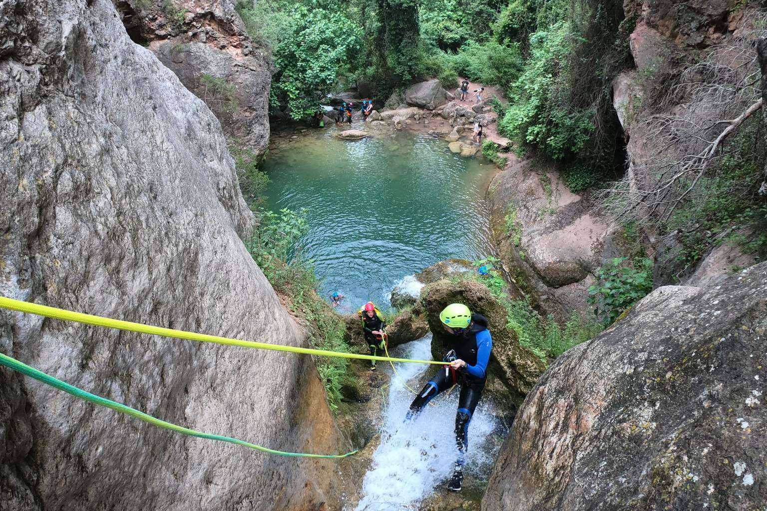 Guía y Deportes de Aventura permite disfrutar del barranquismo en Catalunya