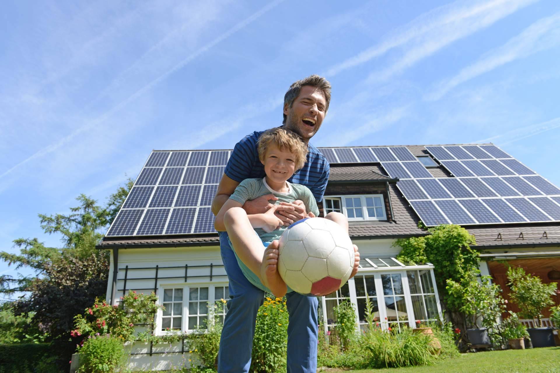 ¿Por qué el verano es un buen momento para instalar placas solares?, por Soof