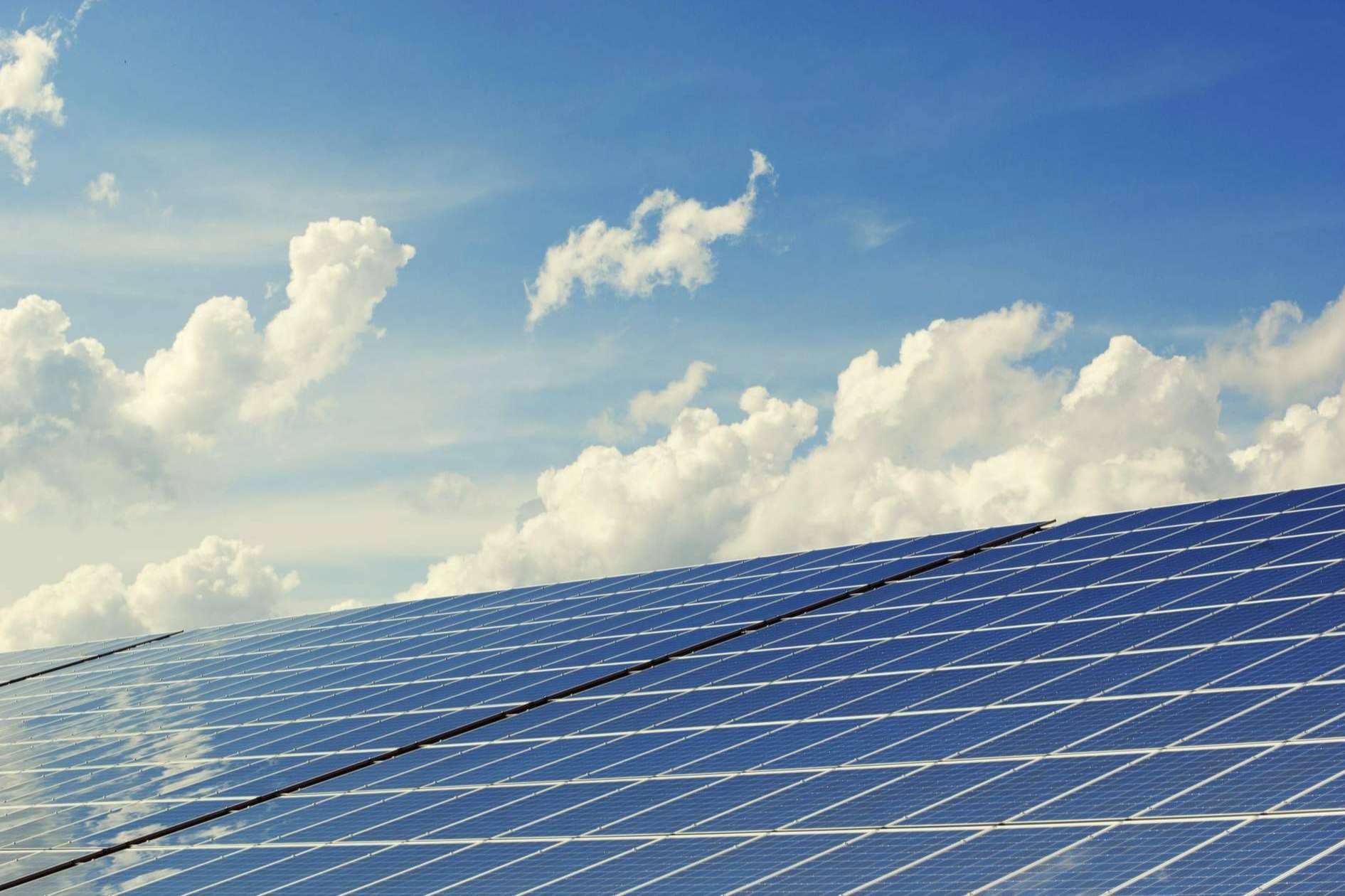 Instalación de 1.125 placas solares en el Centro Comercial Baricentro