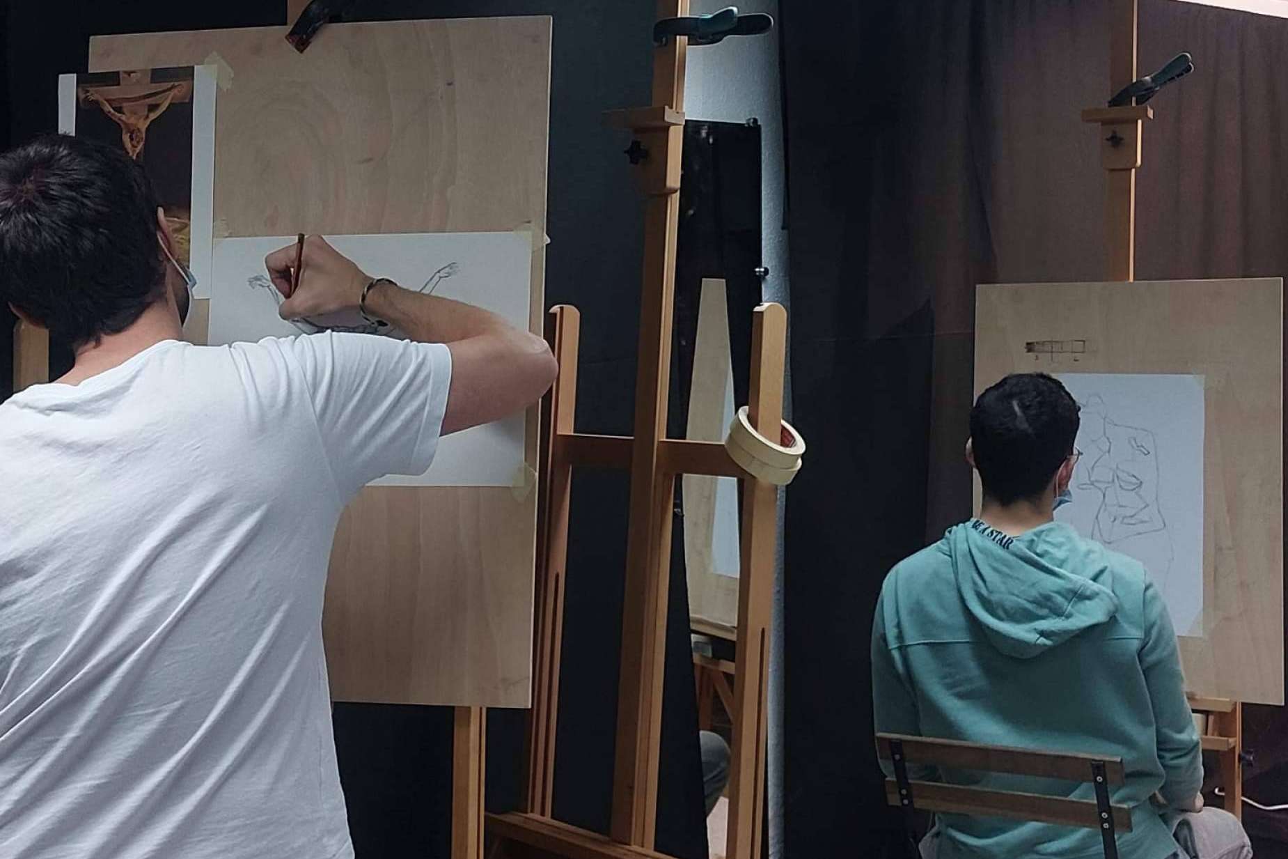 Estudio Ilógico ofrece un curso anual de dibujo y pintura