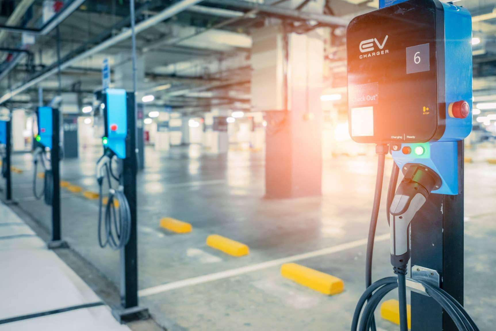 ¿Qué ventajas aporta la preinstalación comunitaria de puntos de recarga para vehículos eléctricos?