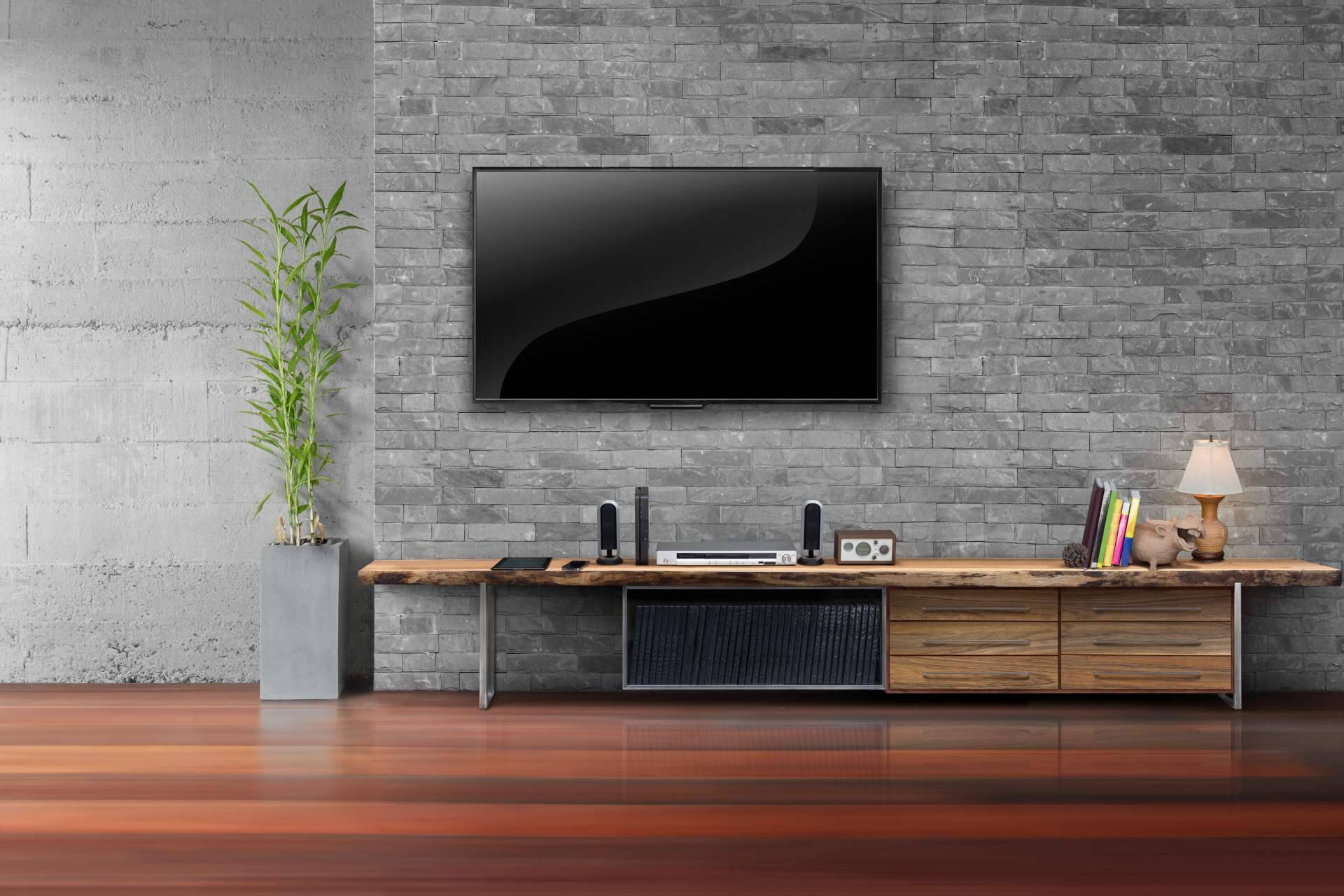 ¿Qué diferencia hay entre un televisor TCL de pantalla VA y uno IPS?