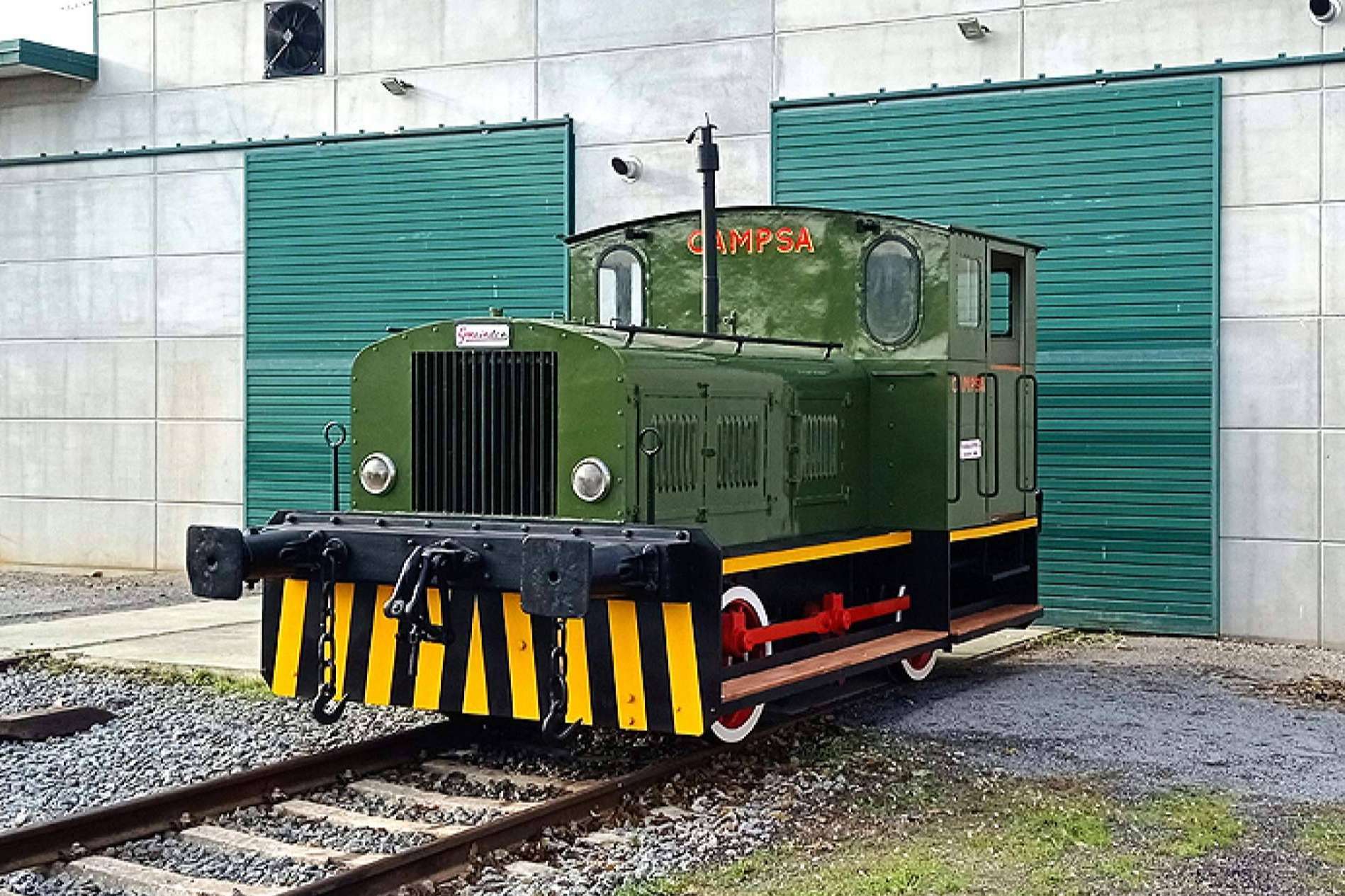 Restaurada una antigua locomotora de Campsa por la Fundación del Patrimonio Ferroviario