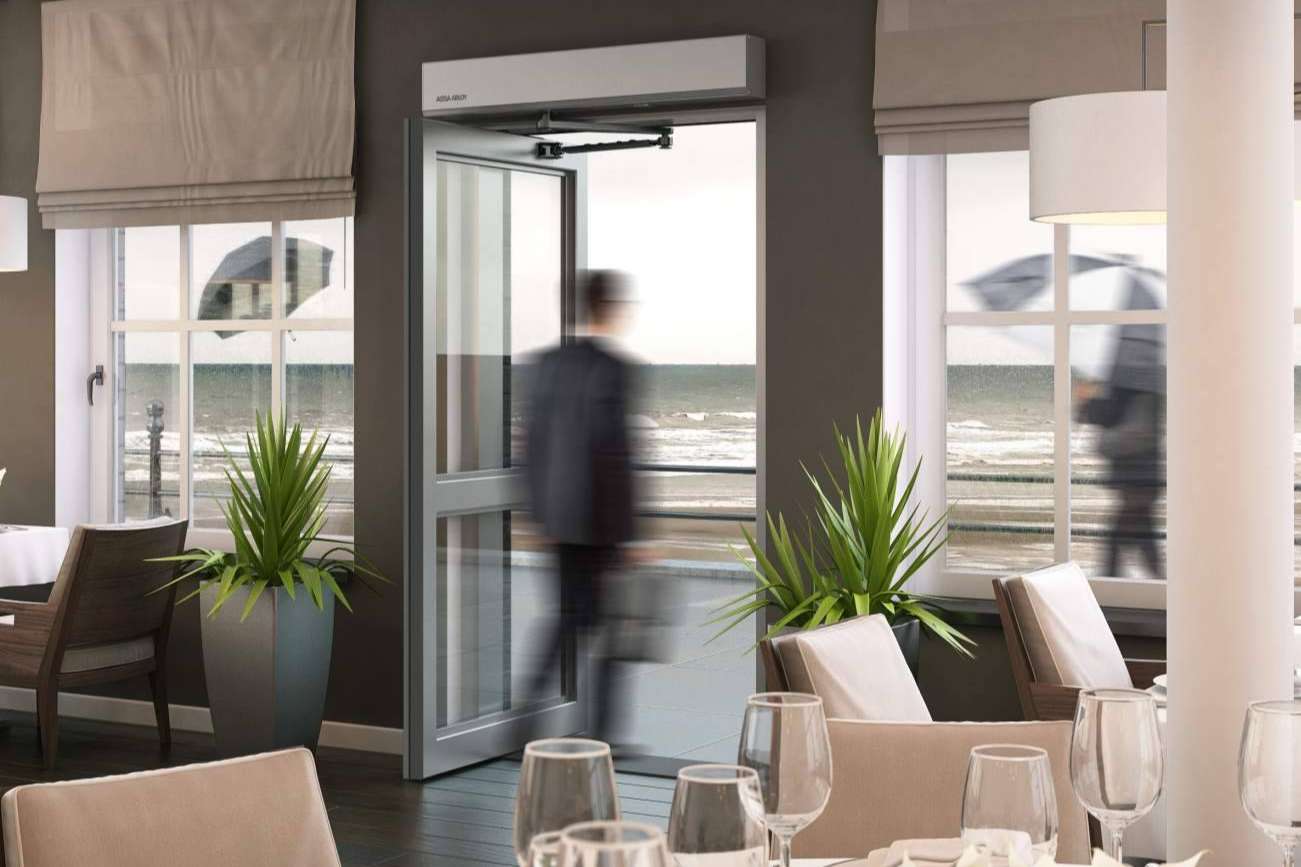 Automatización de puertas de comercios, la solución de ASSA ABLOY para la automatización de puertas