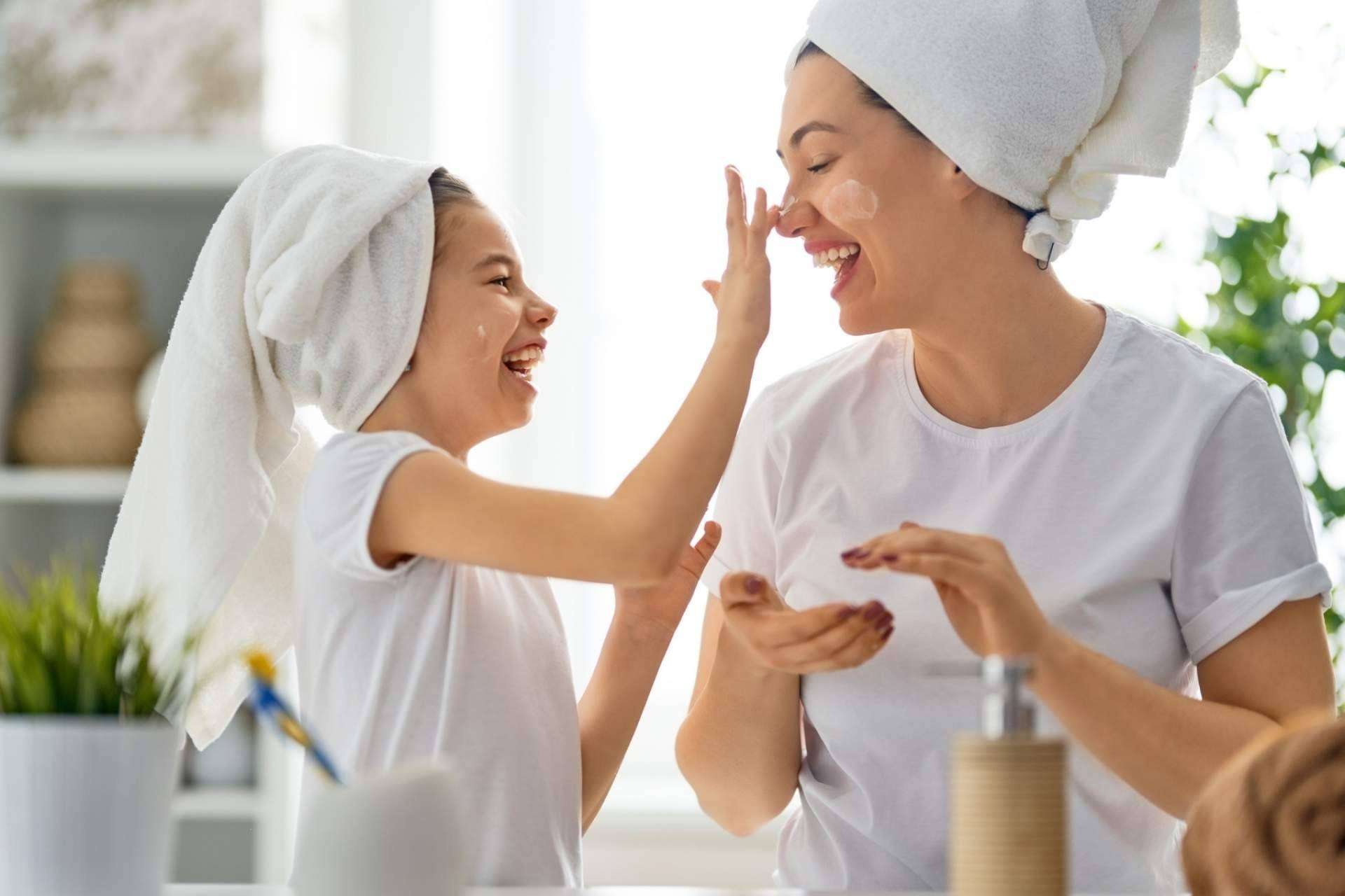 DHYVANA cuida la piel de toda la familia con cosmética 100 % orgánica