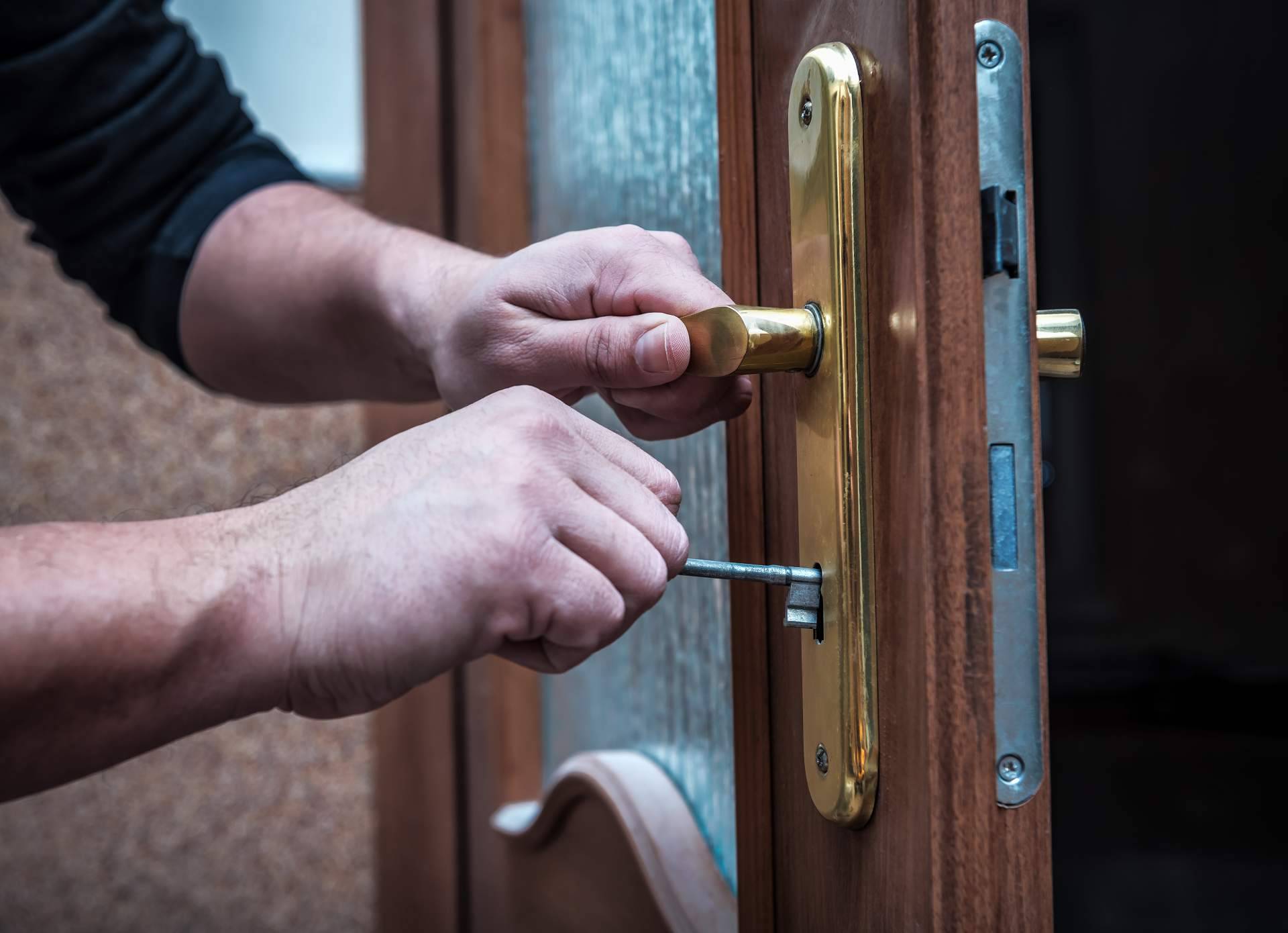 En qué consisten los servicios de cerrajeros en Madrid 24 horas de Cerrajeross