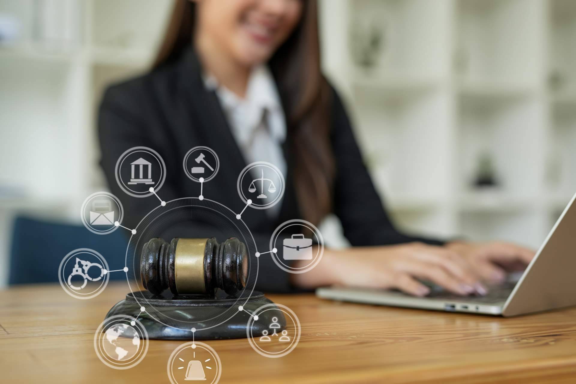 Tierno Centella Abogados ofrece asesoramiento jurídico para centros educativos, profesionales independientes y pymes