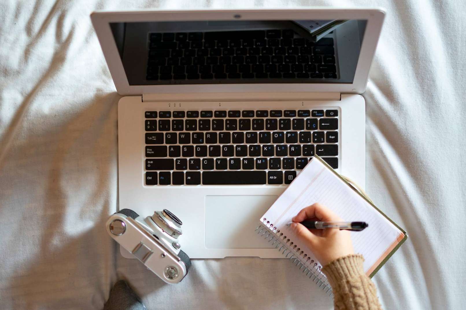 ¿Qué hace especiales a los cursos para emprendedores digitales de la academia online AULADELEXITO?