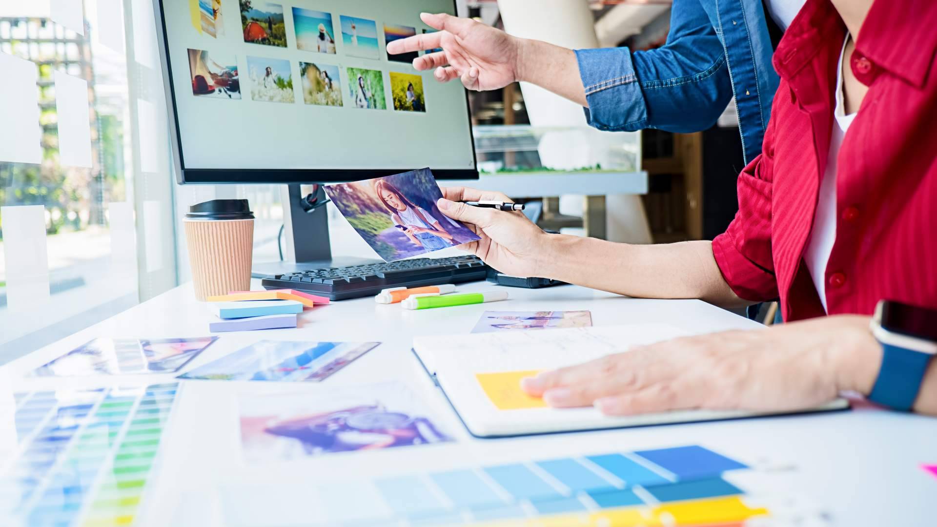Los expertos en marketing, Asombro Extremo, y sus servicios de vídeos personalizados para bancos