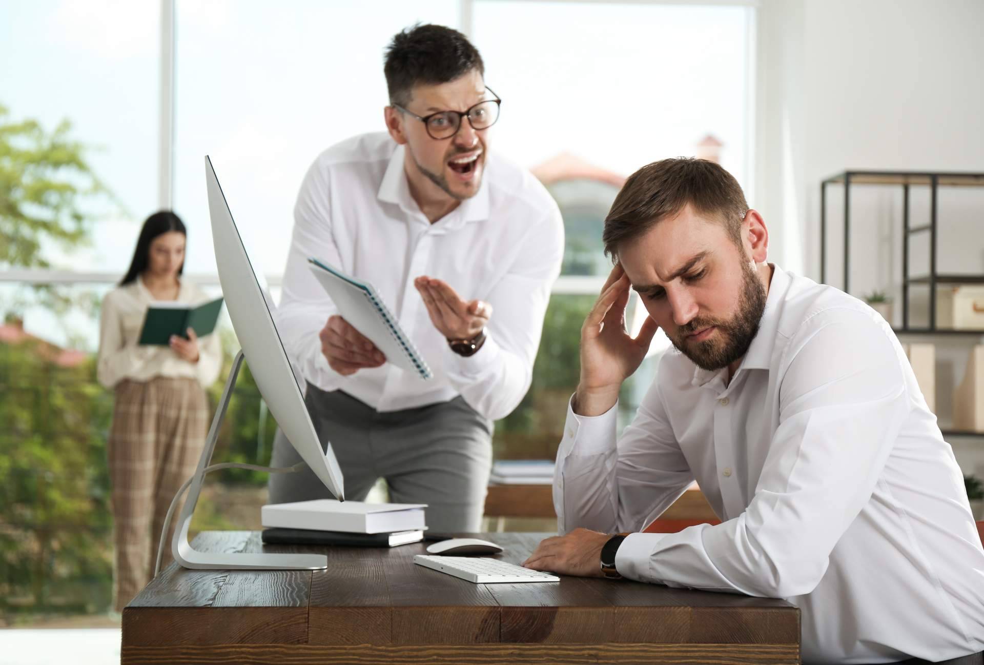 Un despacho que cuenta con un equipo de abogados y técnicos especializados en acoso laboral, Tierno Centella