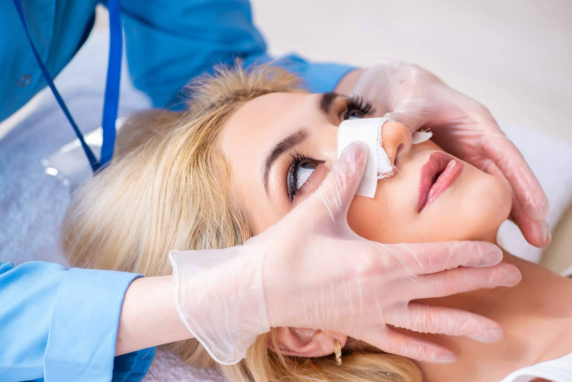 Todo lo que se debe saber sobre la rinoplastia, por Clínica Calvo de Mora