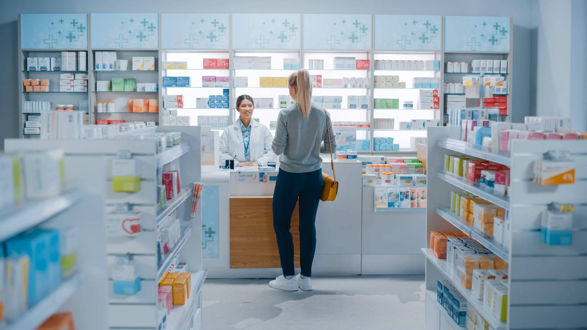El directorio Farmacias de Guardia permite conocer la disponibilidad de farmacias de guardia en Madrid y A Coruña