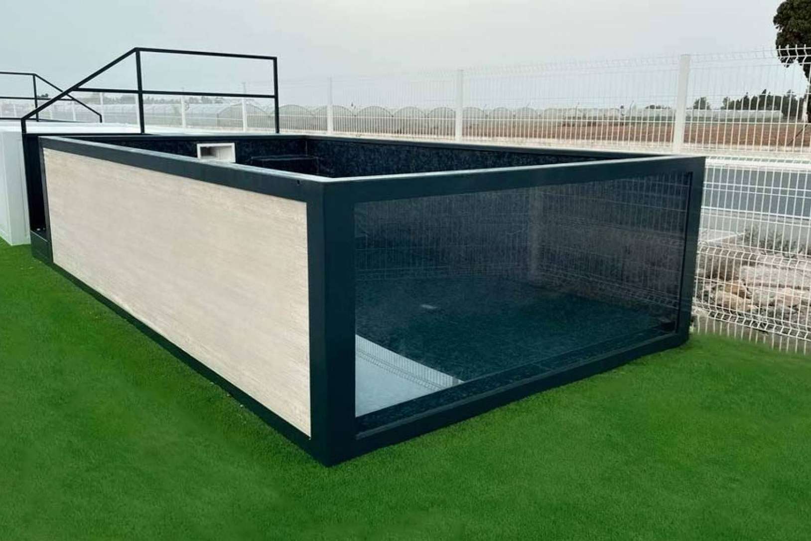 Esencial Pool presenta sus modelos con descuento para el Black Friday