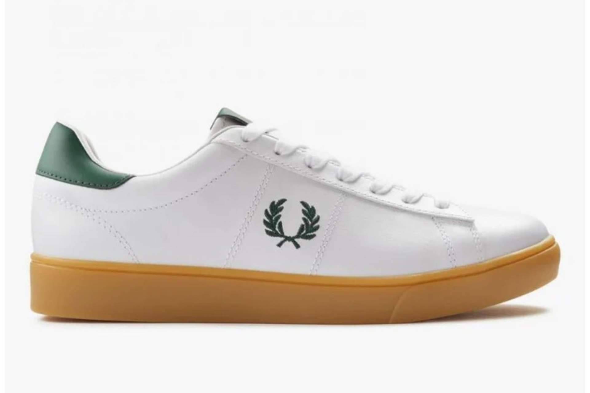 Las firmas de moda british Fred Perry y Lyle and Scott están disponibles en Who Killed Bambi?