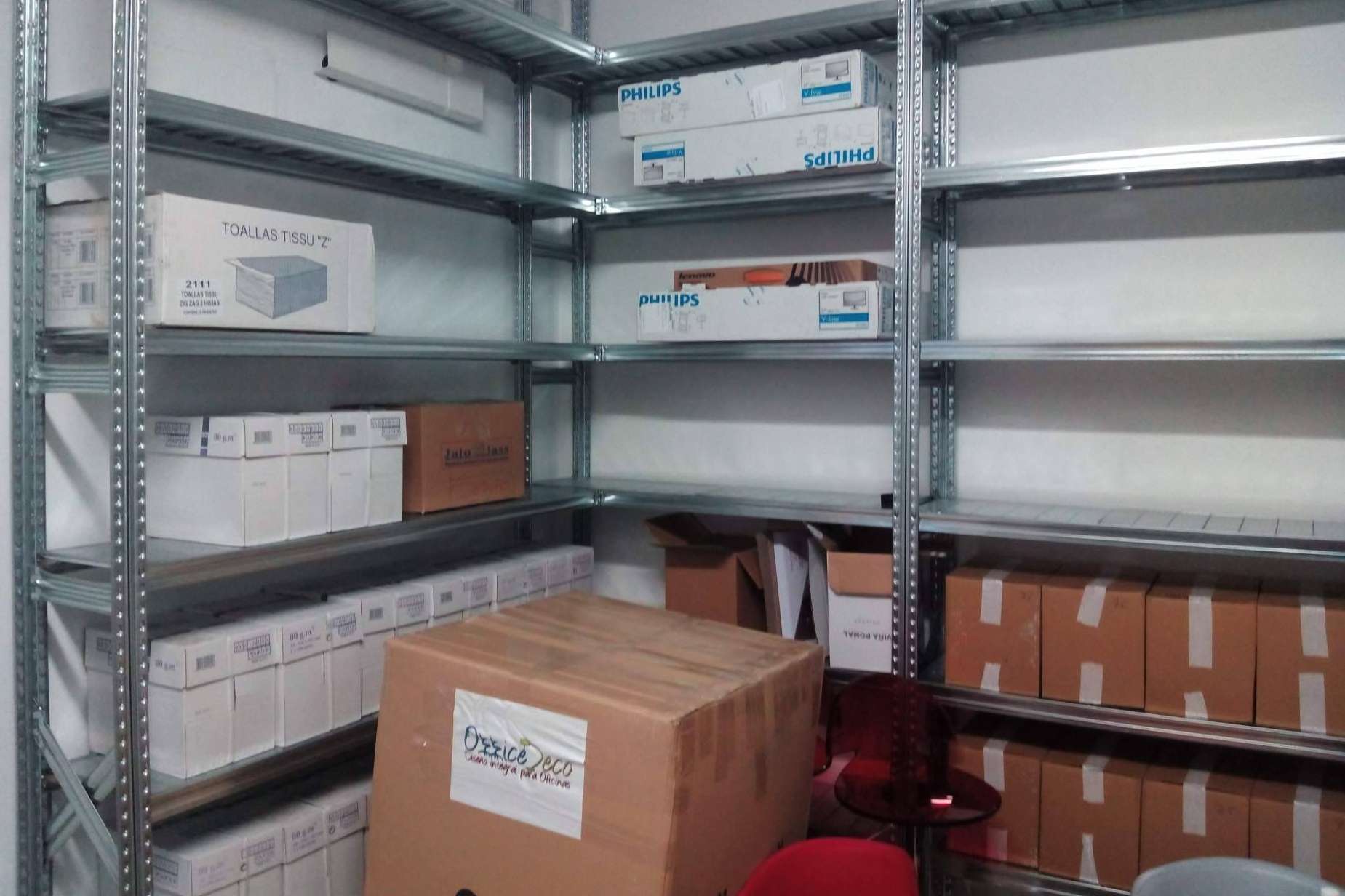 OfficeDeco muestra las estanterías metálicas perfectas para la oficina