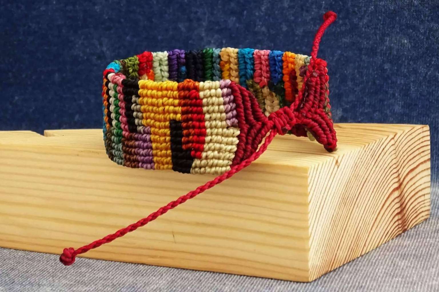 Encontrar un regalo ideal para Navidades o el día de reyes en una joyería artesanal ecológica