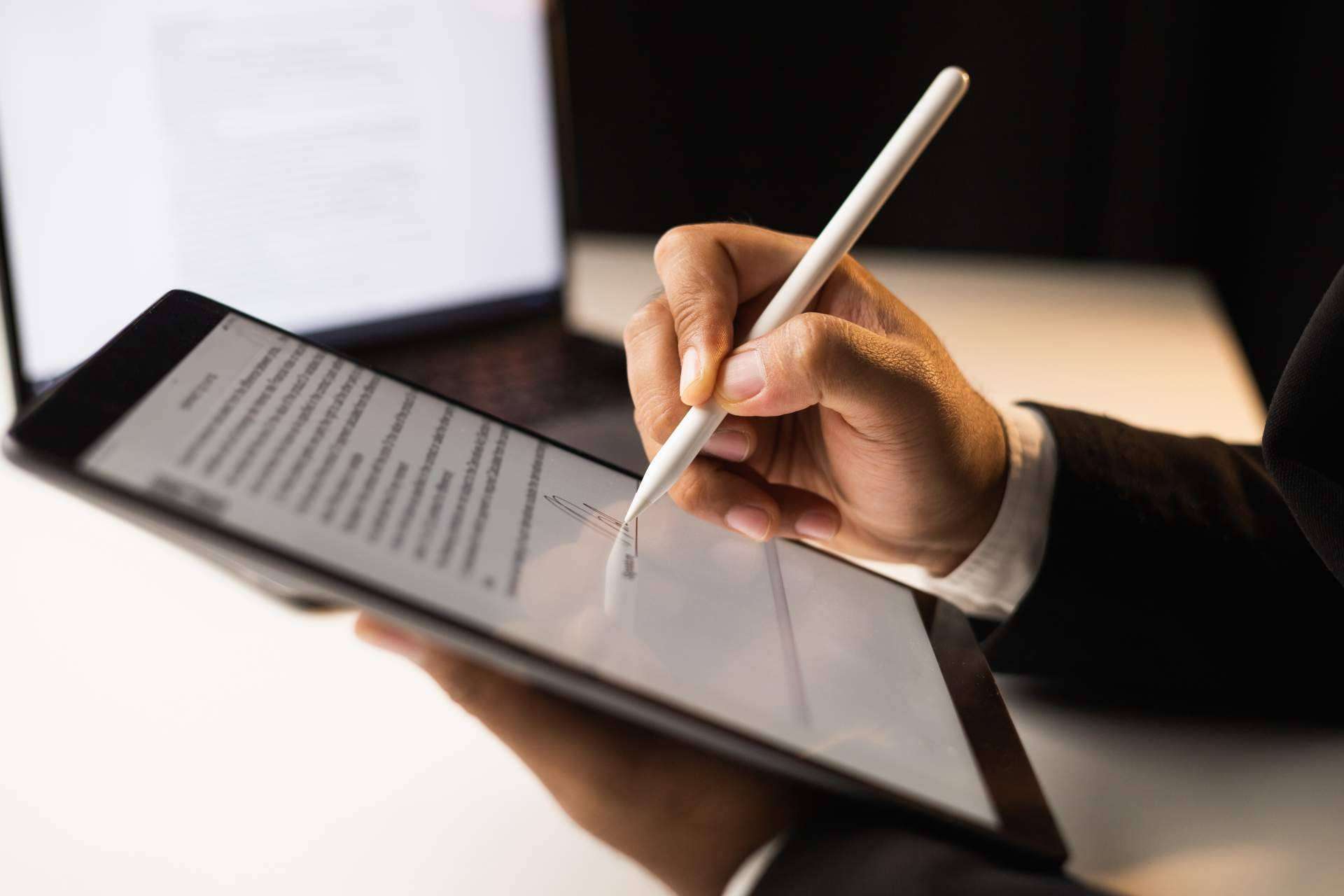 ¿Cómo obtener la firma digital para agilizar las gestiones burocráticas? por AVIVA VOICE