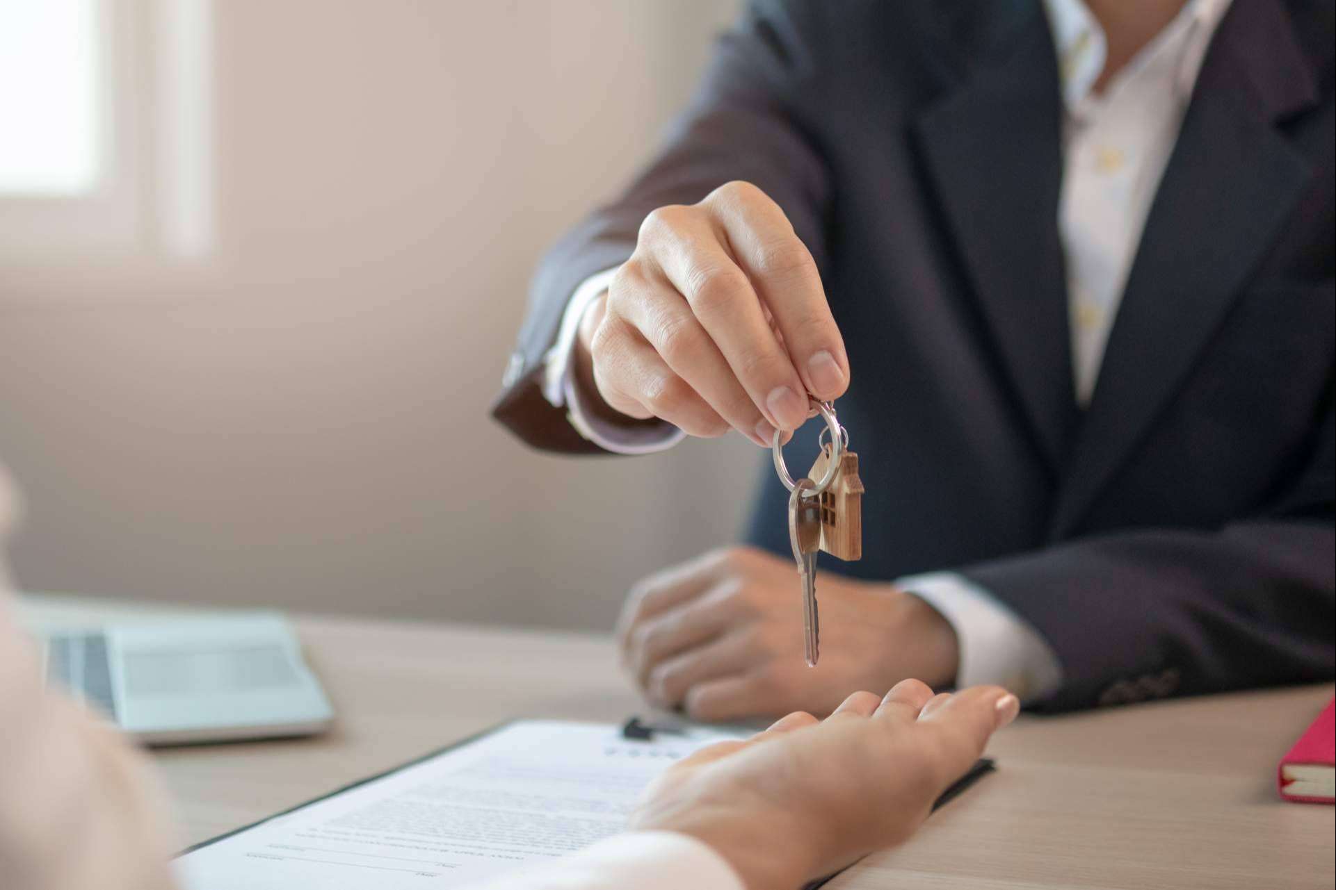 Acceder a todos los detalles sobre el apartamento turístico en alquiler con la app de ROOMTORENT