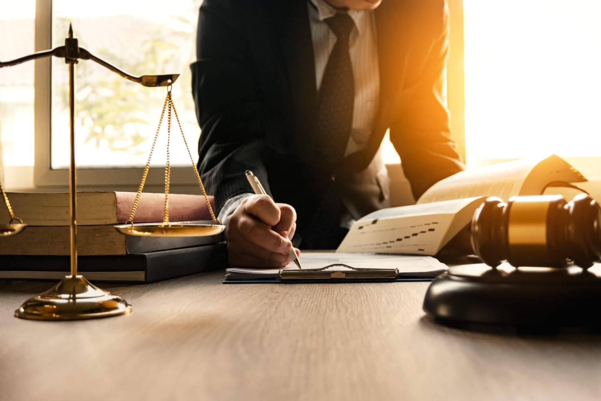 PFBERNAL Abogados, un despacho experto en extranjería con más de 20 años de experiencia