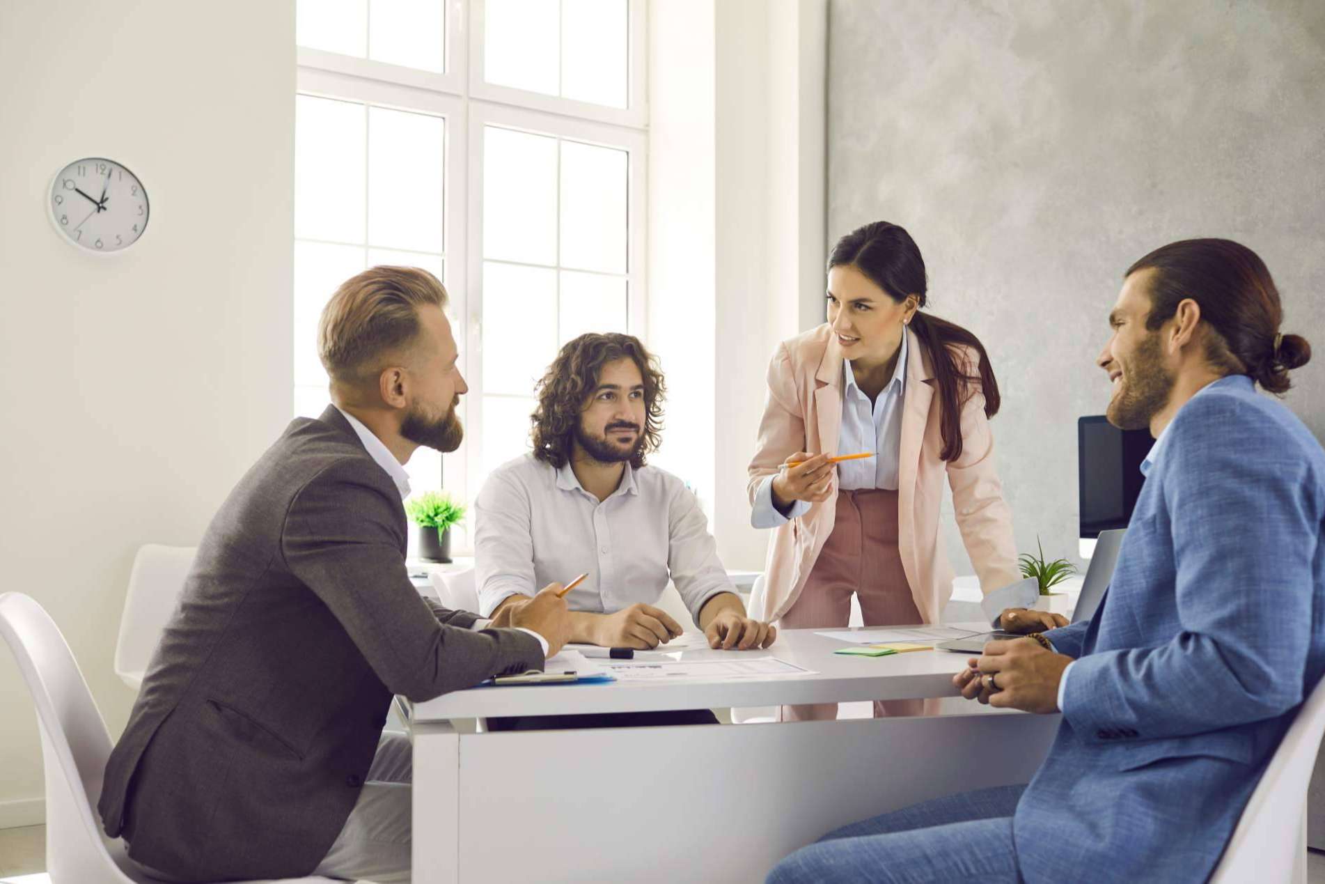 ¿Cuáles son las claves para diseñar una estrategia comercial para empresas de perfil industrial?