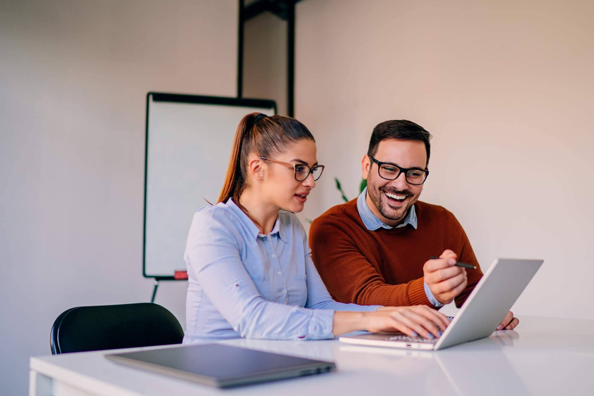 Clases particulares con profesionales especializados, con AulaTFG