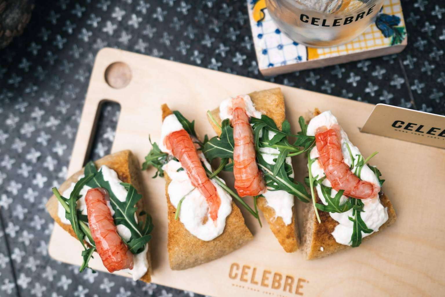 Celebre ofrece una amplia oferta de aperitivo italiano