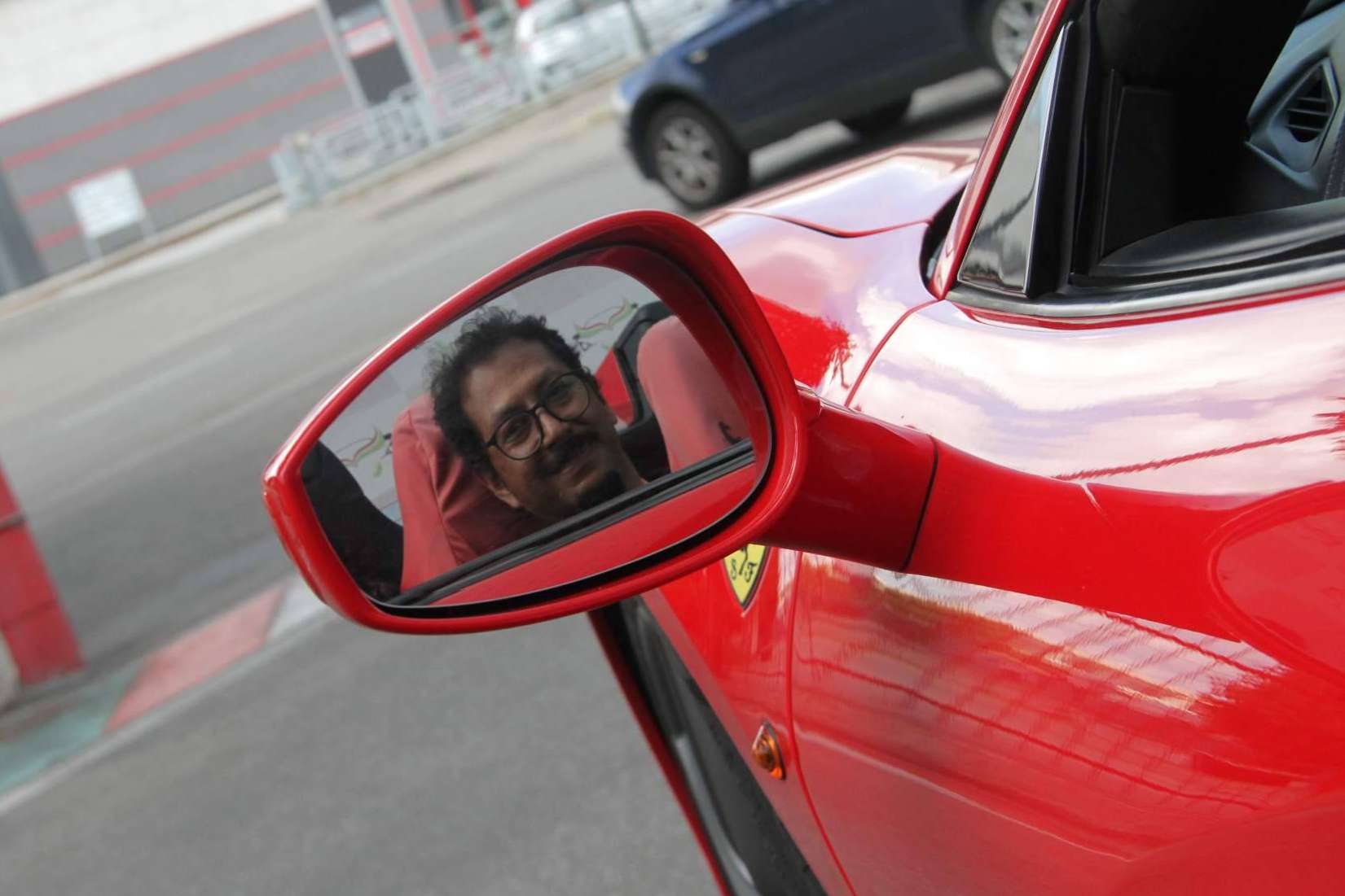 Experiencias de conducción de autos deportivos y degustación enogastronomía, con HAZLO Travexperience