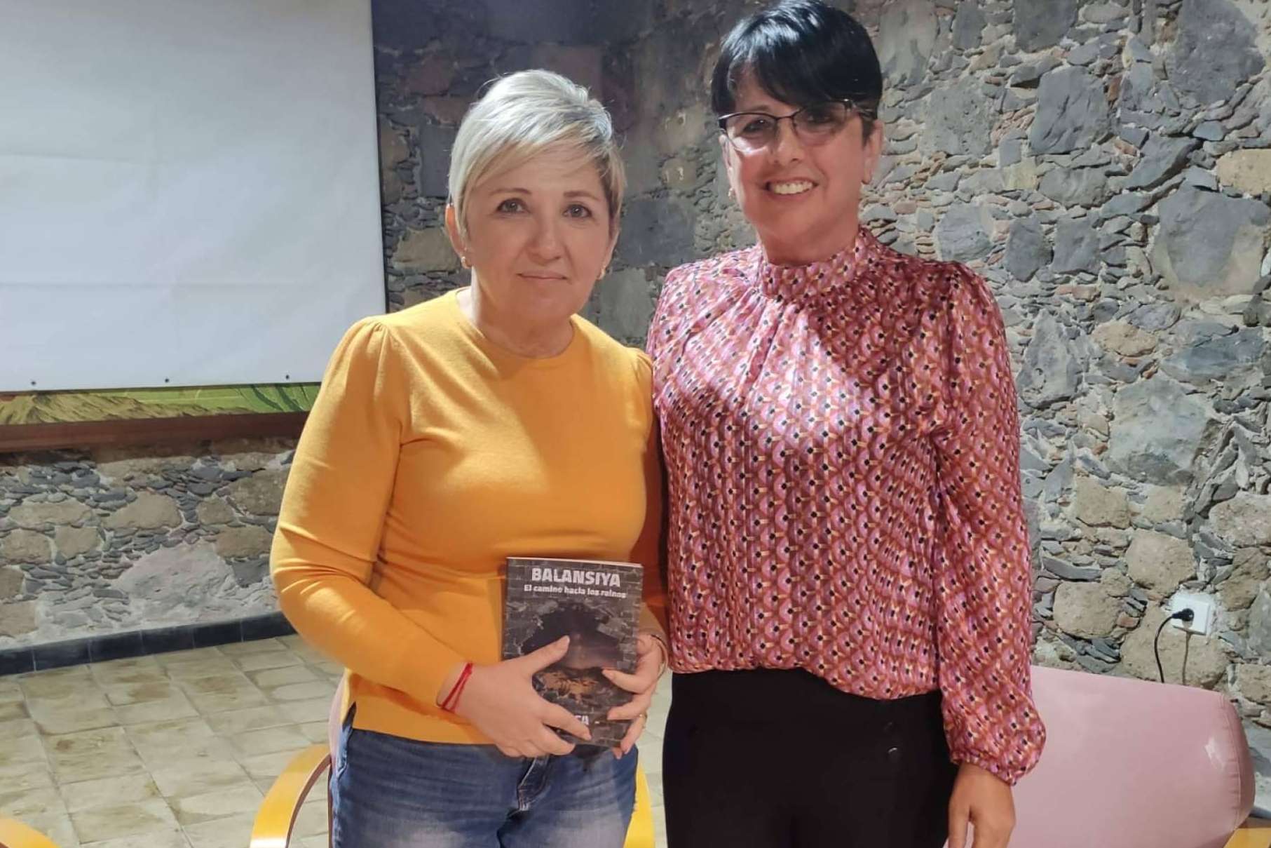 El Ayuntamiento de Buenavista del Norte apuesta por la cultura con la presentación de 'Balansiya, el camino hacia los reinos', de Teneca