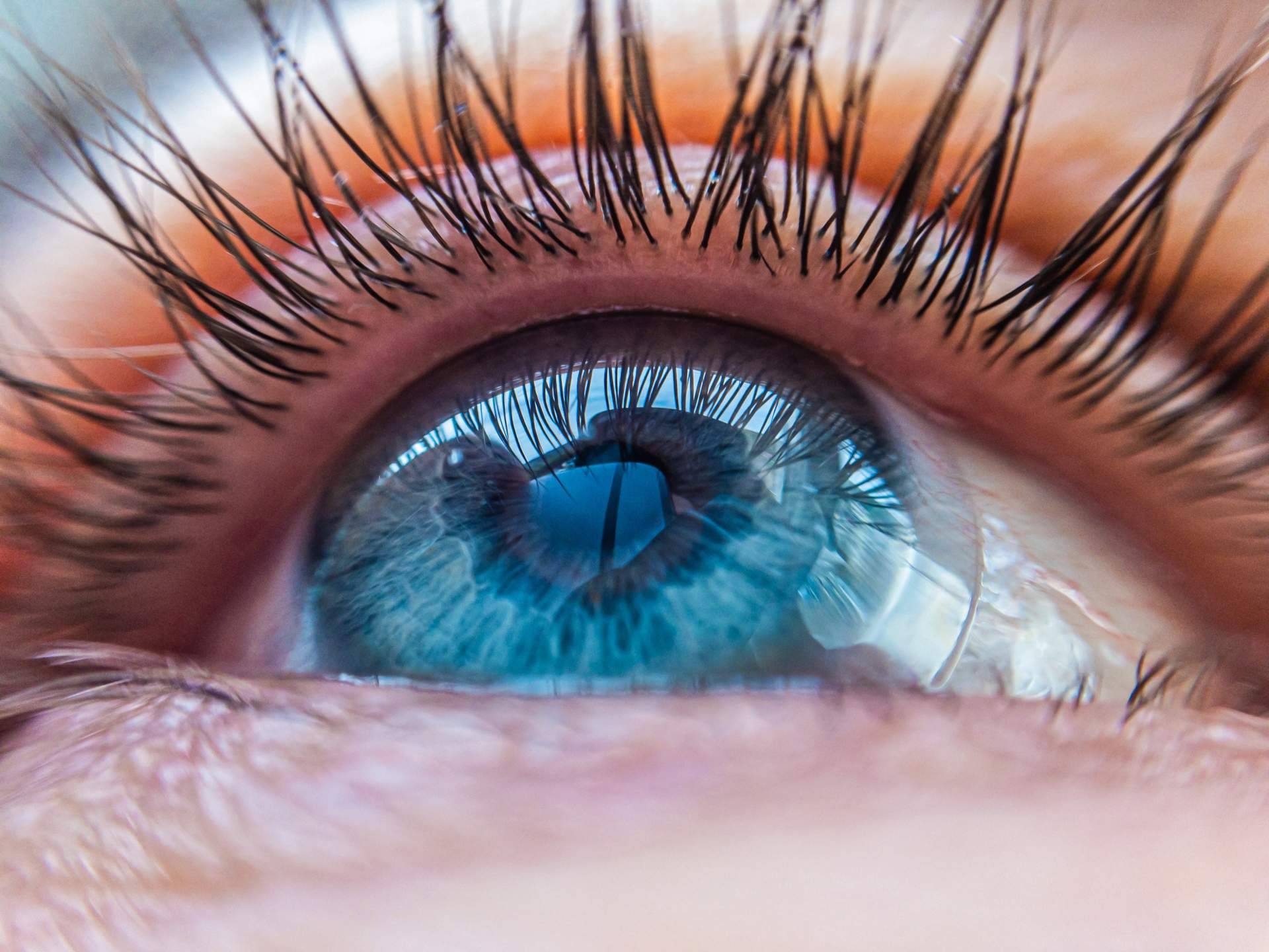 El tiempo máximo recomendado para llevar las lentillas puestas