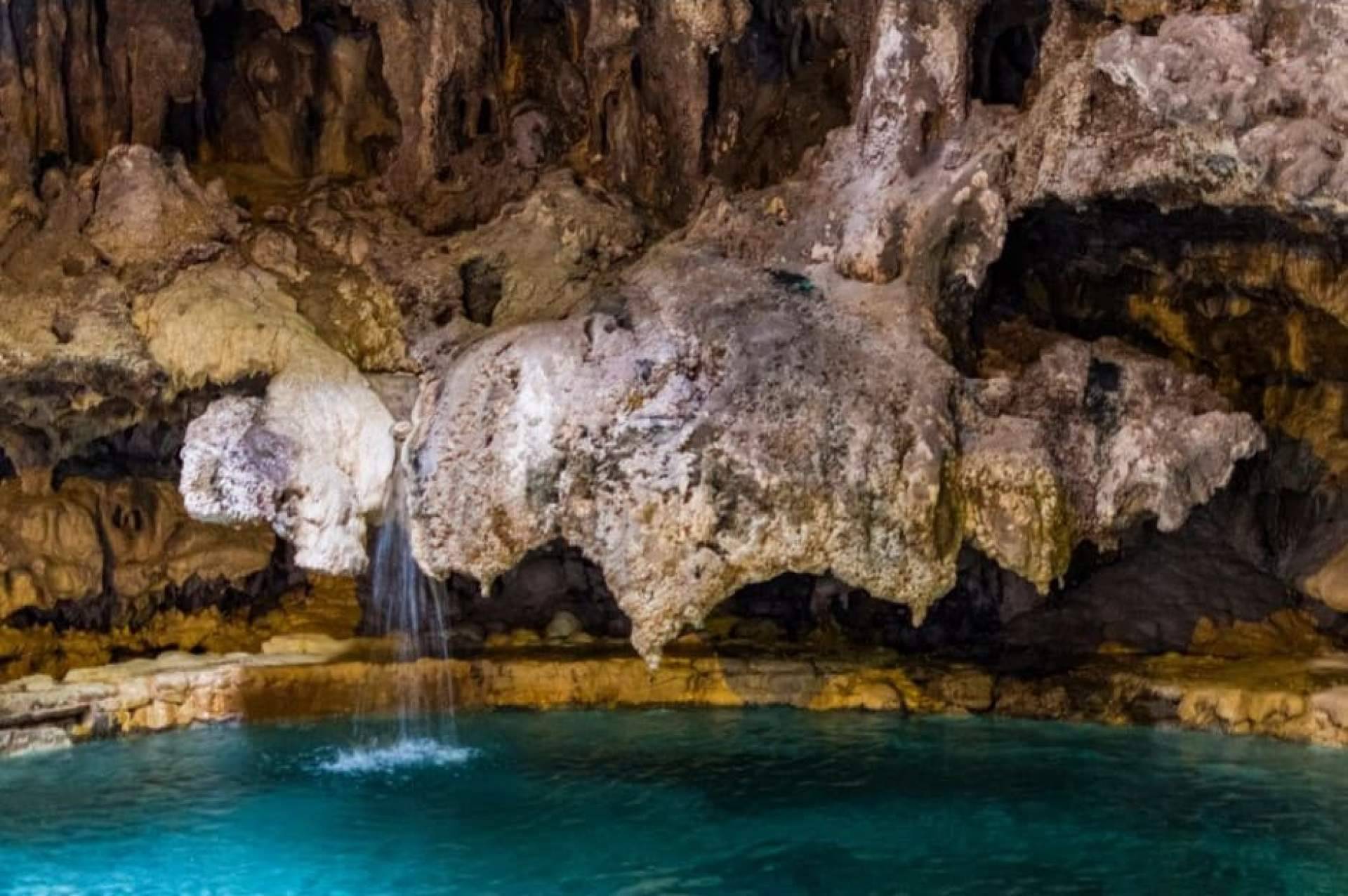 De qué manera buscar agua subterránea en un terreno para hacer un pozo