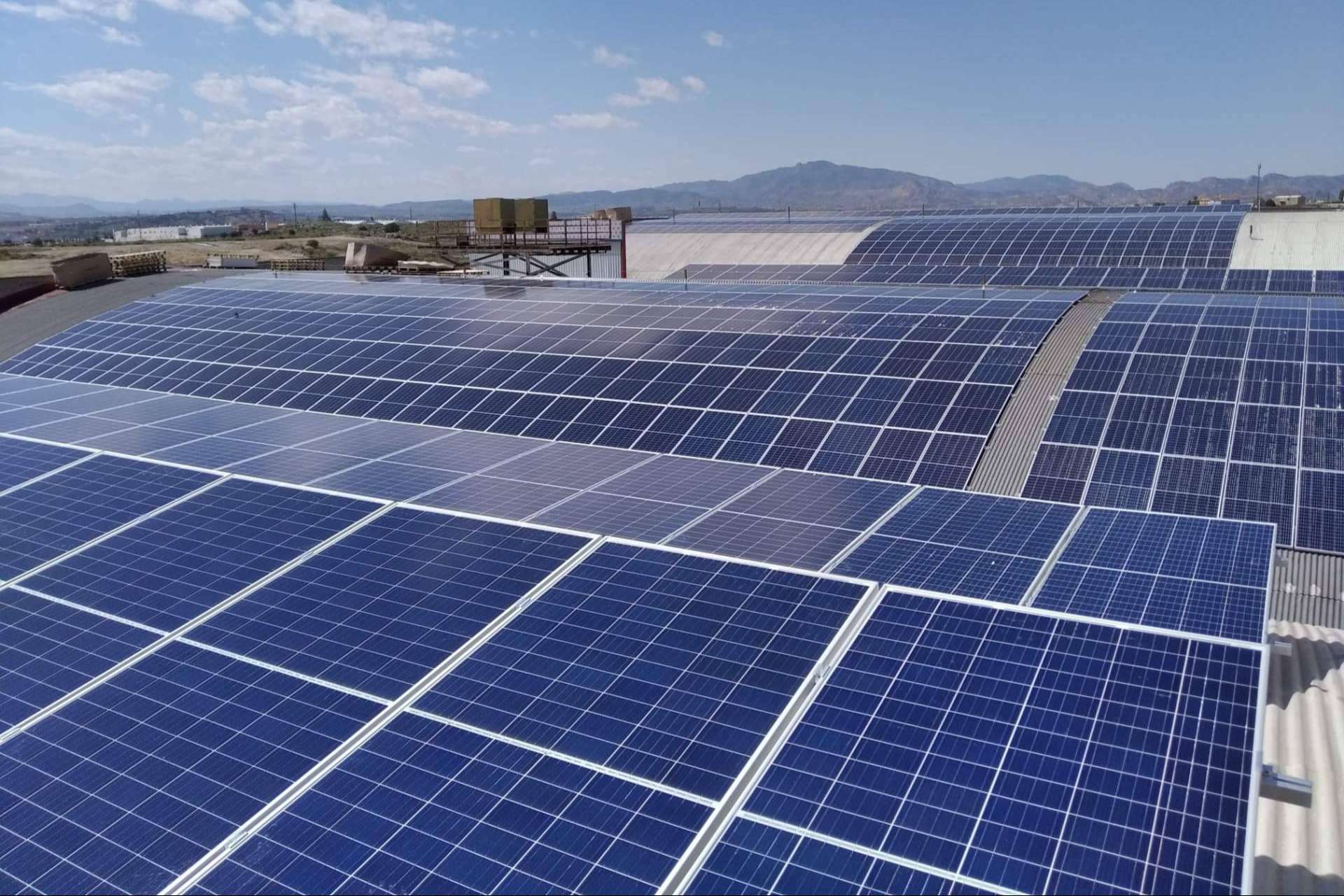 Compromiso con el medioambiente de la mano de Nextenergy, la empresa de grandes instalaciones solares