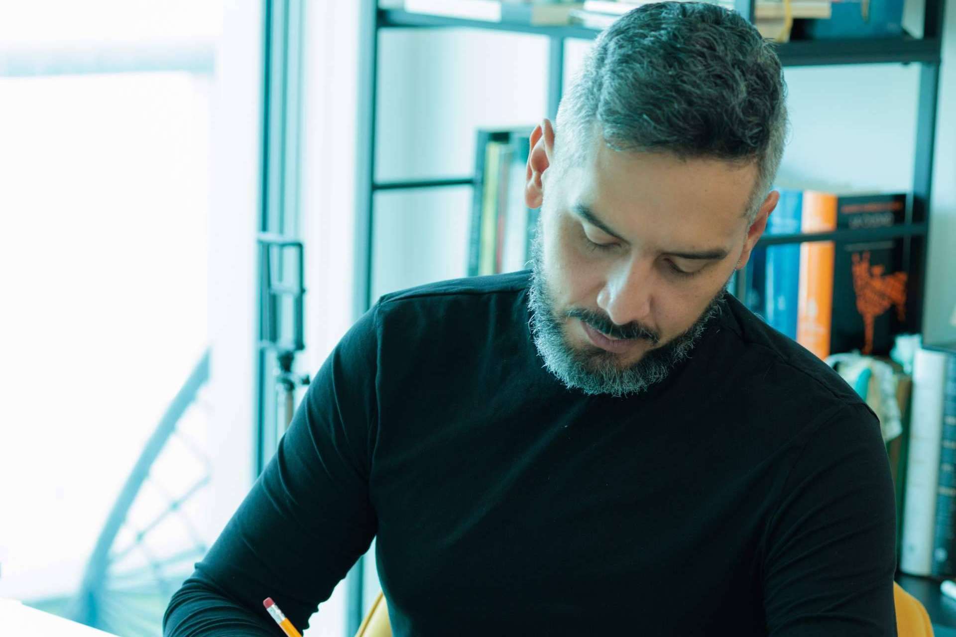 Mario Belén, la trayectoria del arquitecto en el diseño de arquitectura y construcción sostenible