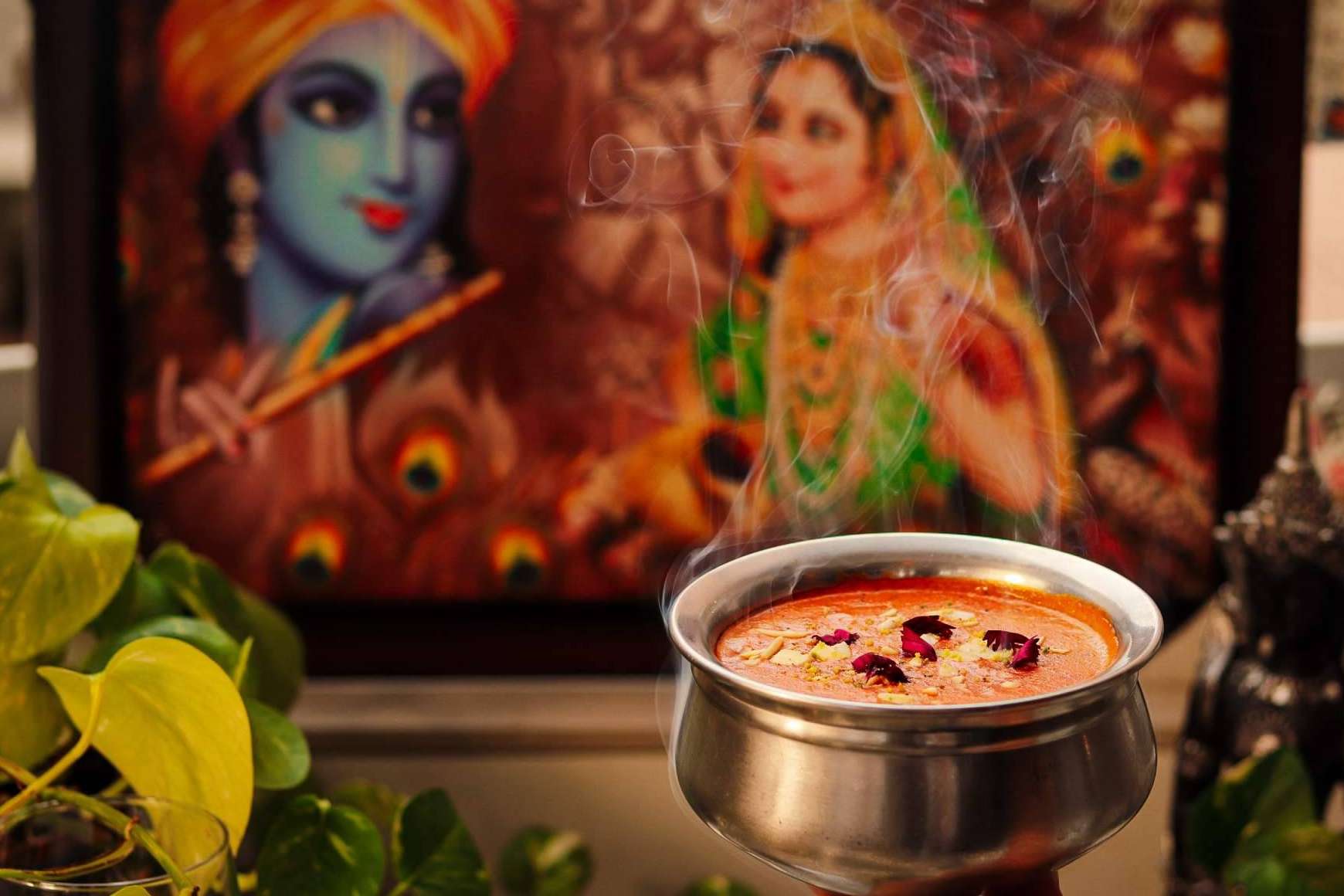 En la Gran Vía de Madrid ahora también se puede disfrutar del restaurante cuya carta ha sido elaborada por la ganadora de Master Chef India ofrece un menú degustación por solo 31 €