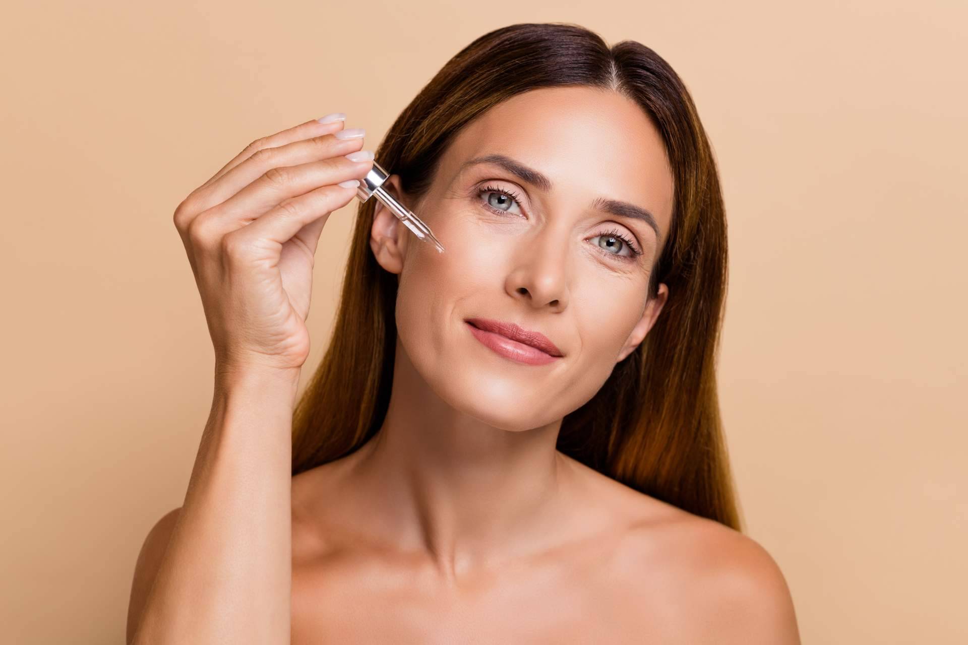 Rejuvenecimiento de la piel con los complementos de colágeno de Farmacia Laura Garín