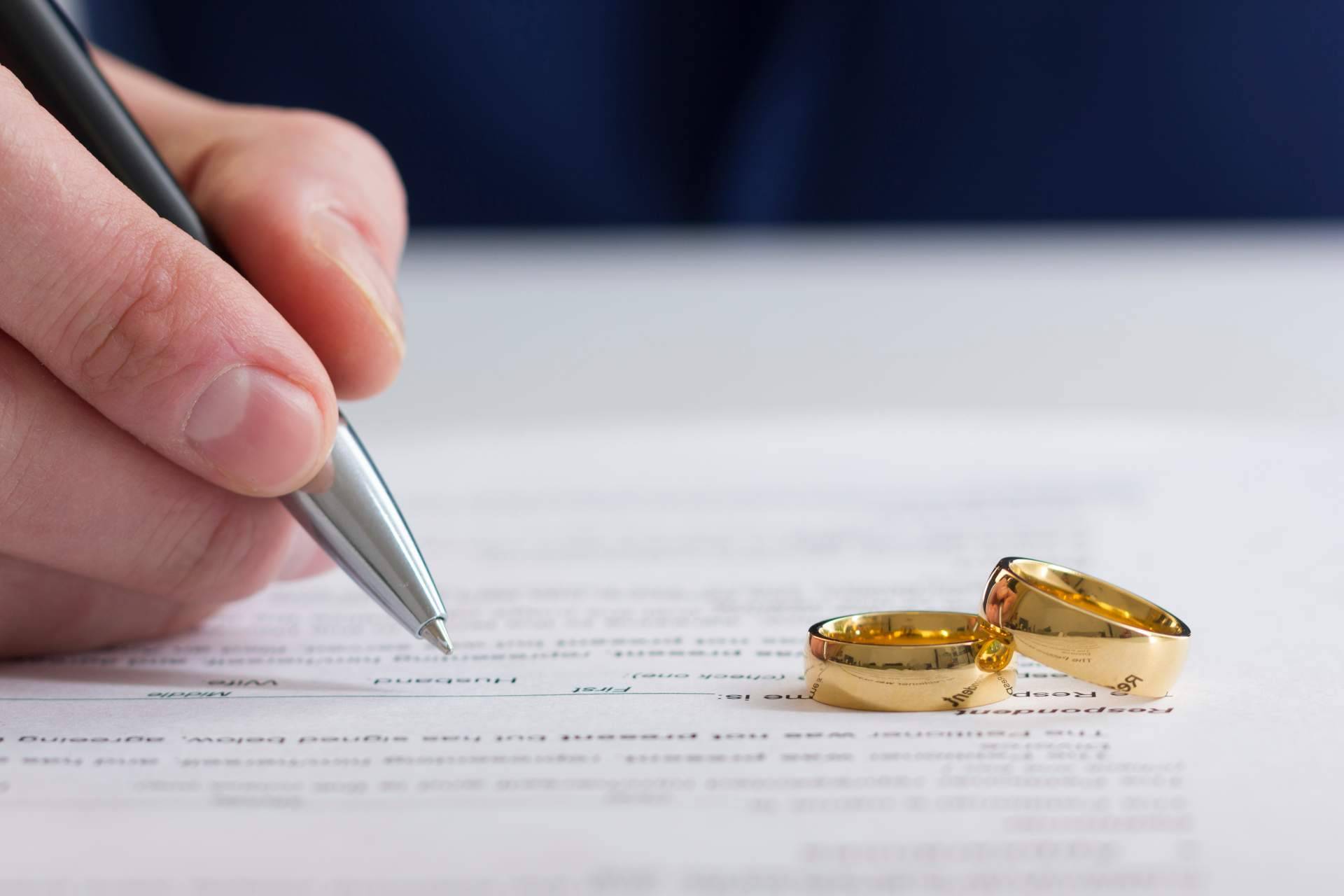 ¿Qué servicios ofrecen los Abogados de Familia en Madrid de Abogados María Girona?