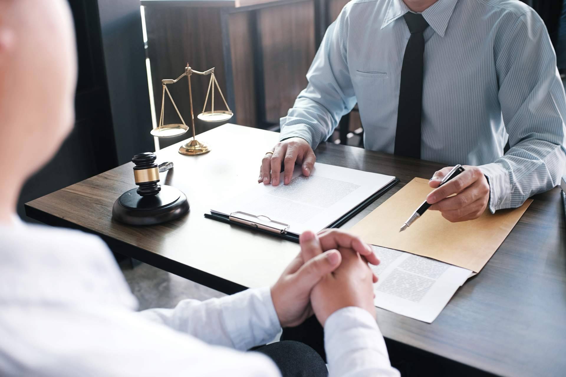 Català Reinón y su equipo de abogados mercantiles en Barcelona, Madrid y Sabadell
