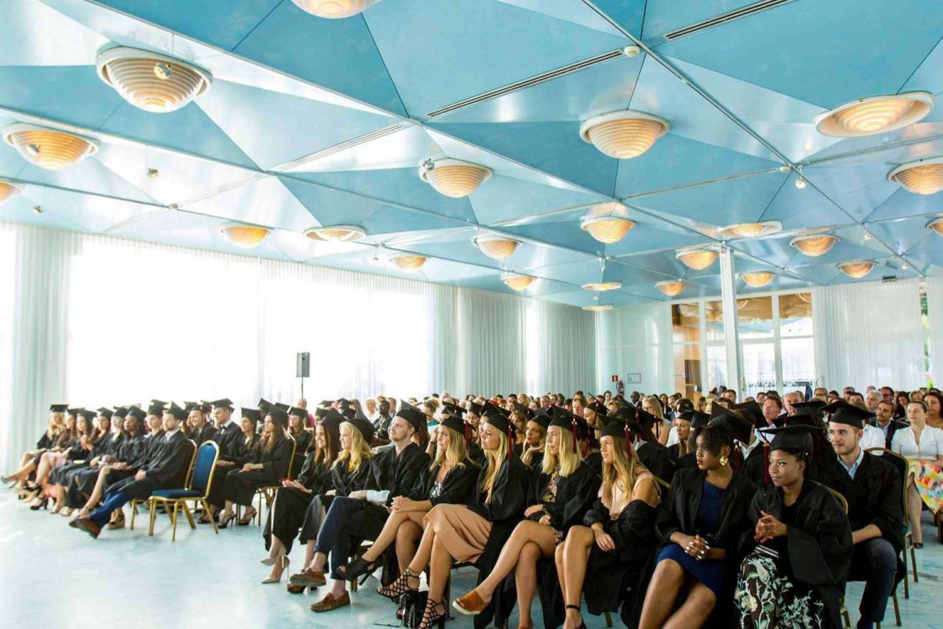 Escuela internacional de negocios ESEI, oportunidades y diversidad cultural