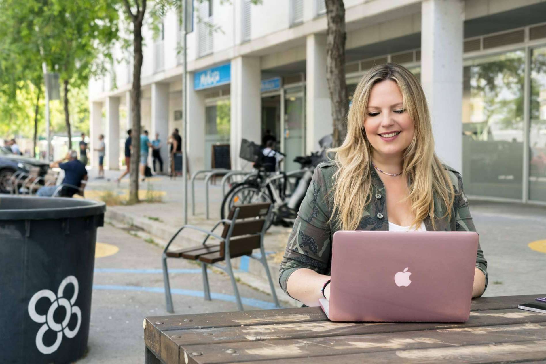 Del marketing intrusivo al marketing del amor, por Júlia Parés