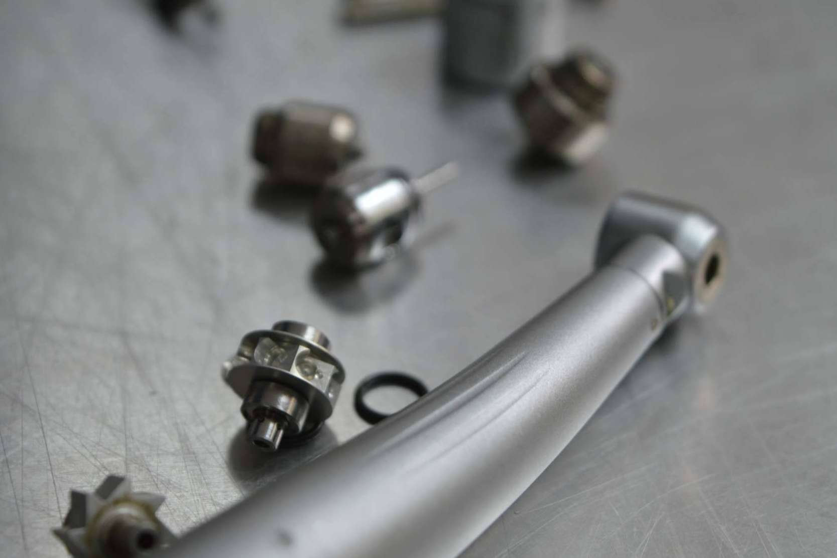 Servicio de reparación del instrumental dental rápido y efectivo, de la mano de RD Express