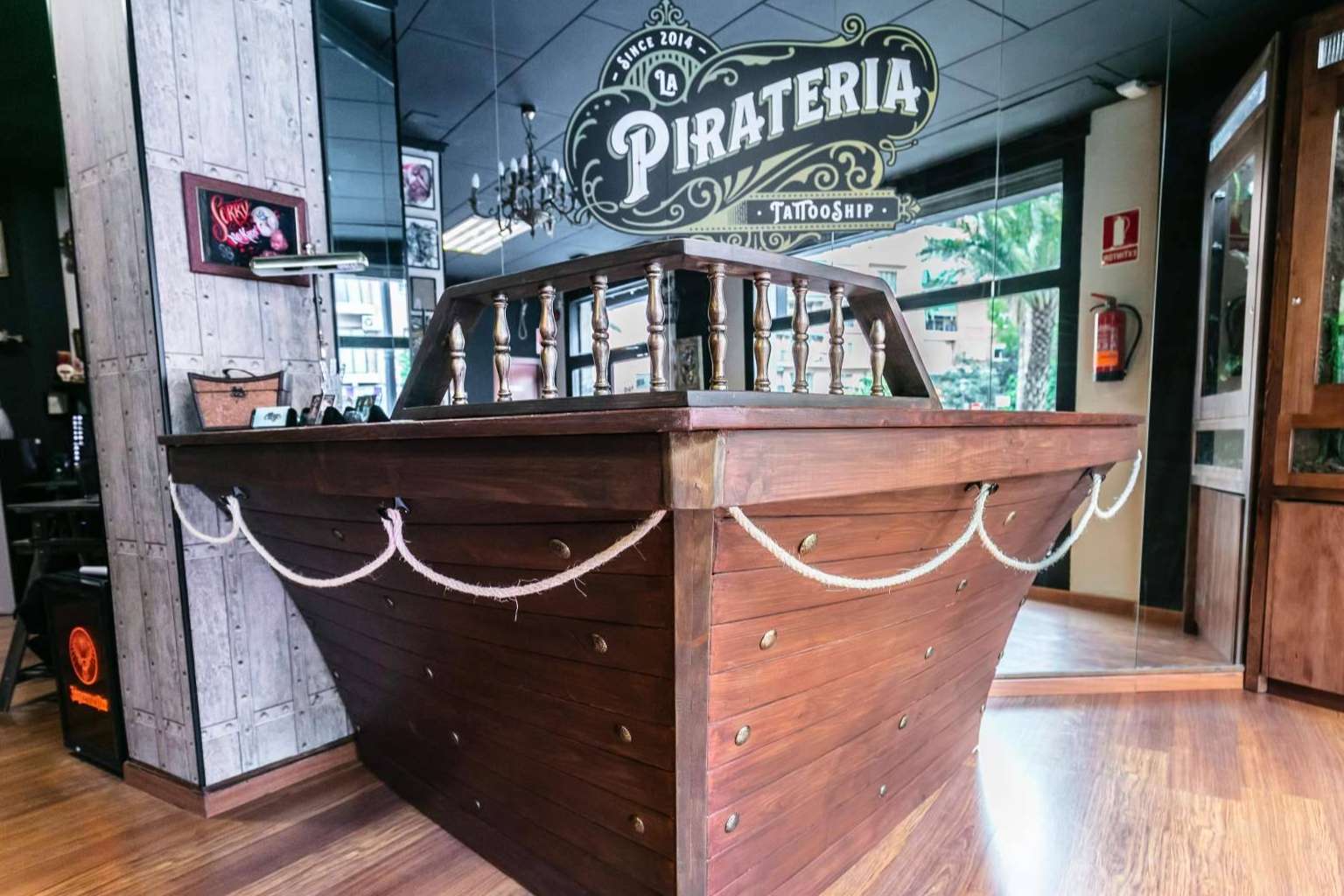 Estudio de tatuajes en Valencia, La Piratería Tattoo Ship