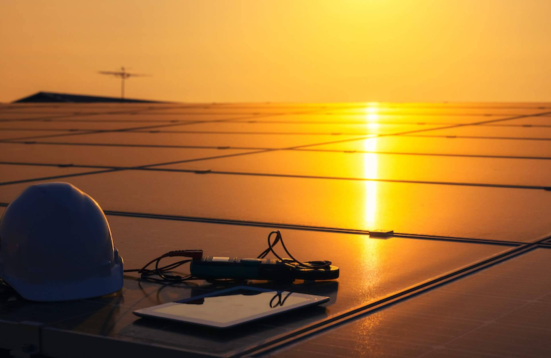 La instalación de placas solares como alternativa para el ahorro eléctrico y freno del cambio climático